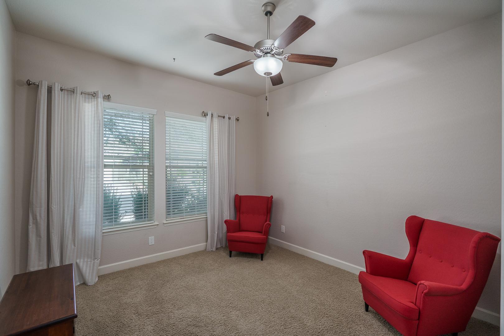 18215 W DESERT SAGE Drive