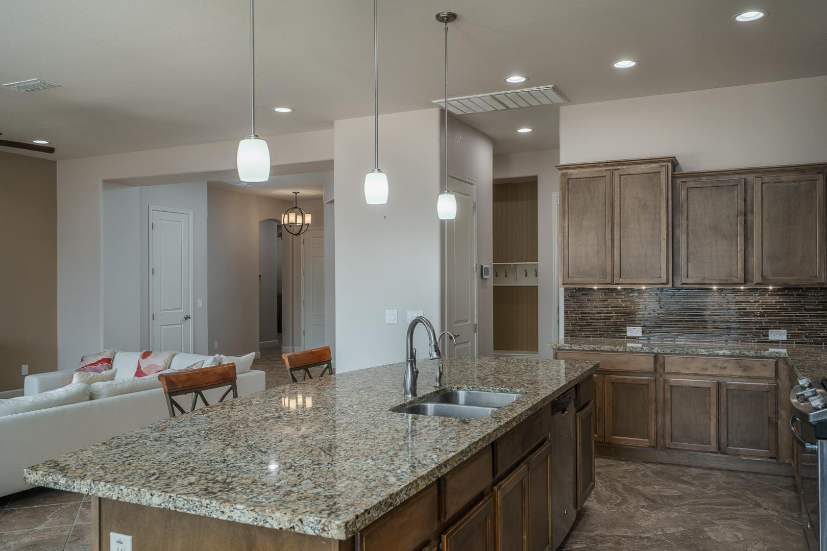 18215 W DESERT SAGE Drive