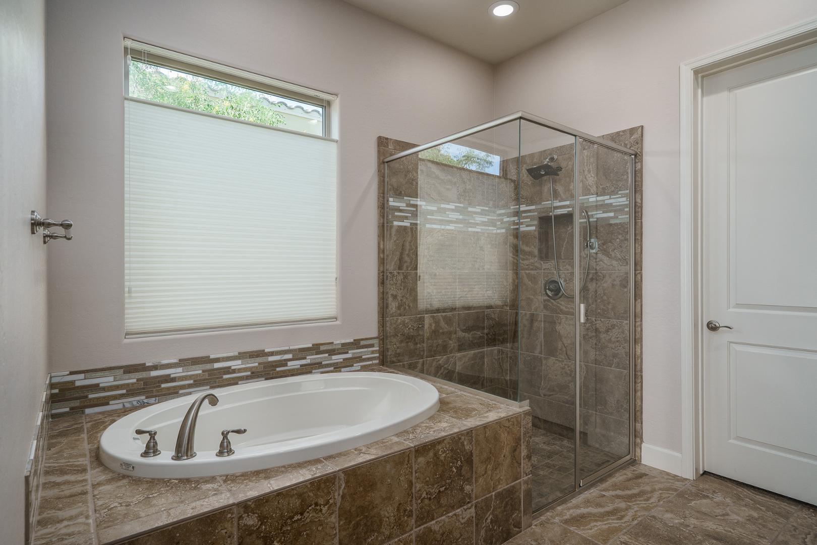 18215 W DESERT SAGE Drive