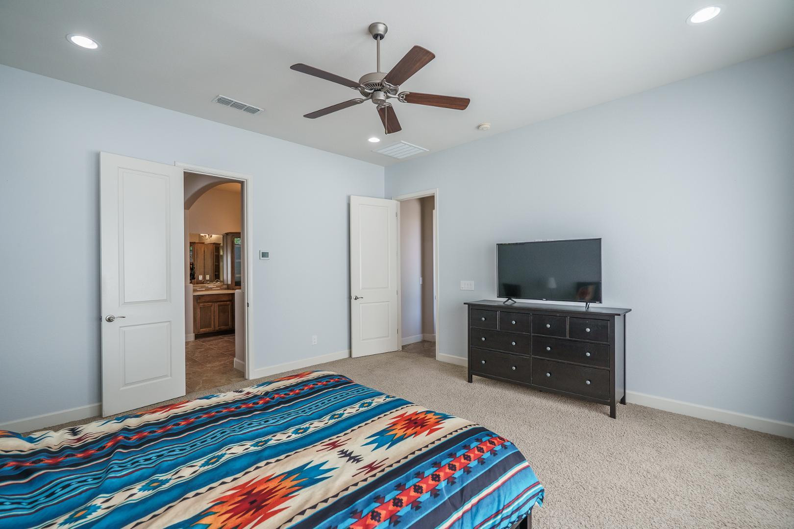 18215 W DESERT SAGE Drive