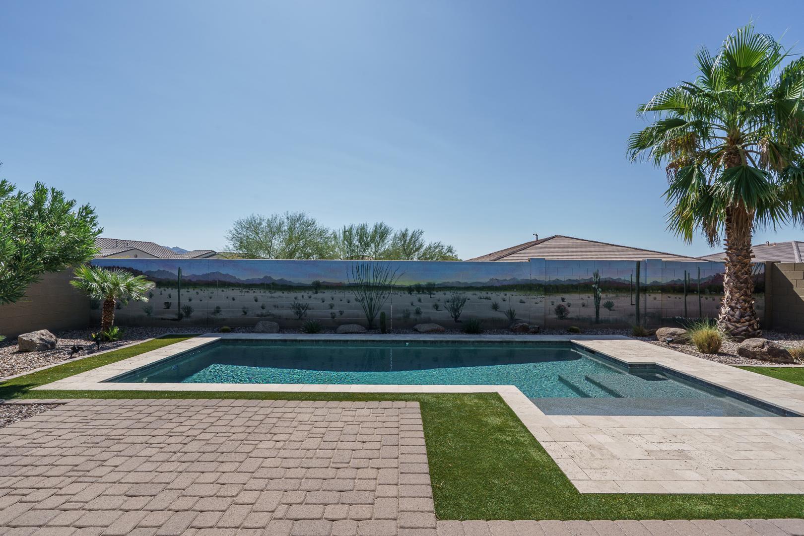 18215 W DESERT SAGE Drive