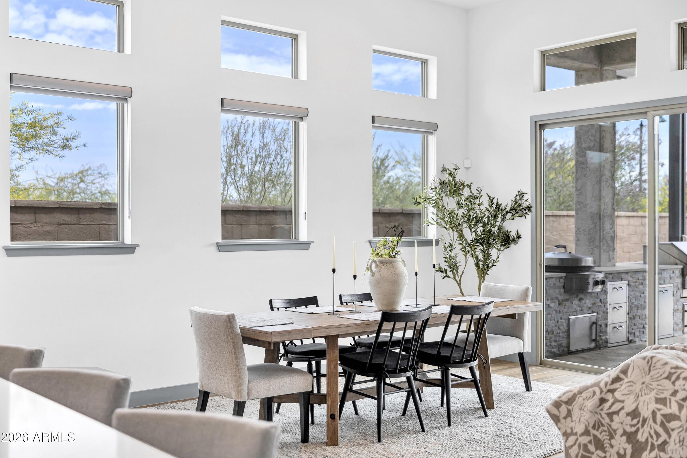 21333 W Hillcrest Boulevard