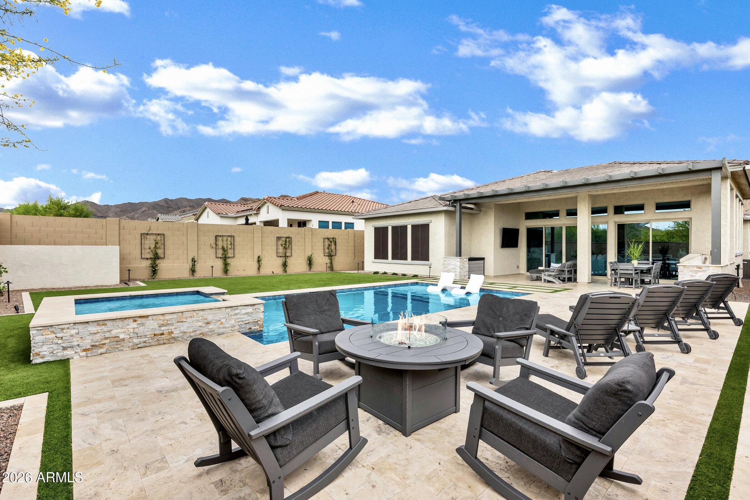 21333 W Hillcrest Boulevard