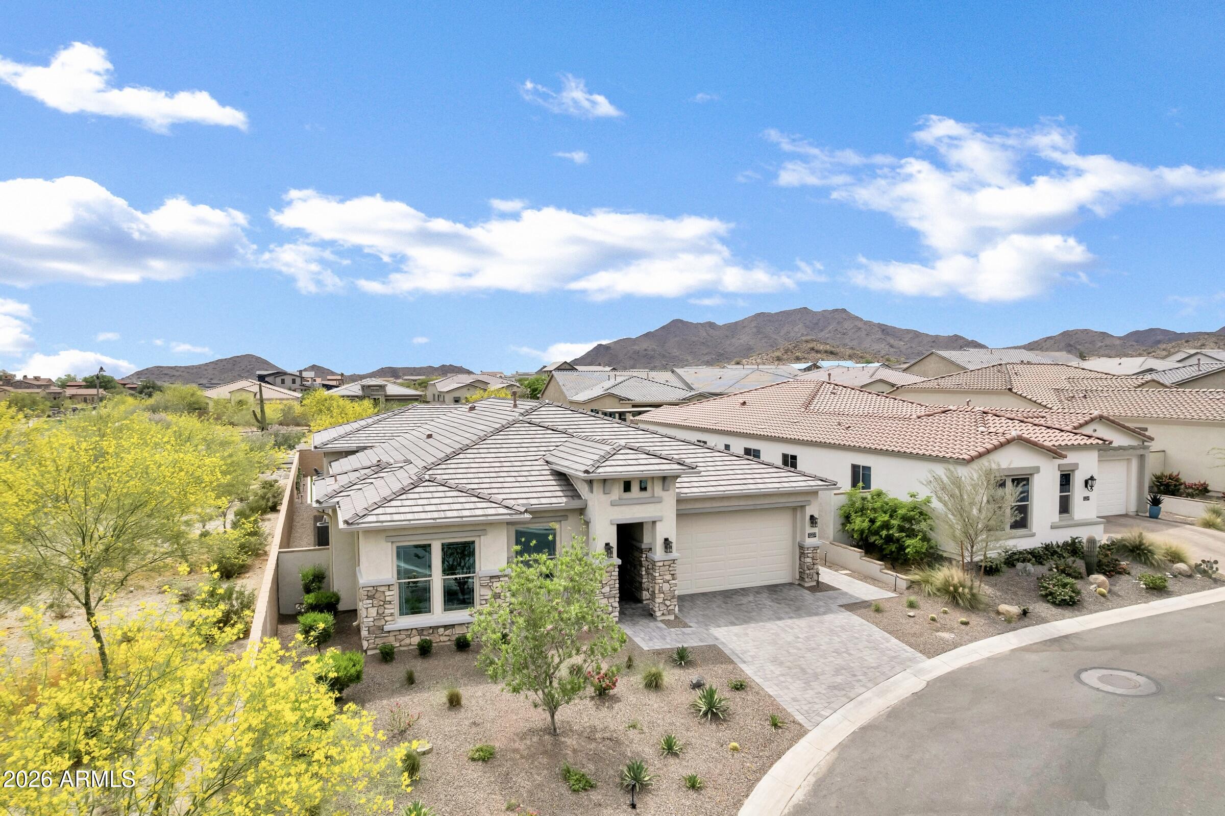 21333 W Hillcrest Boulevard