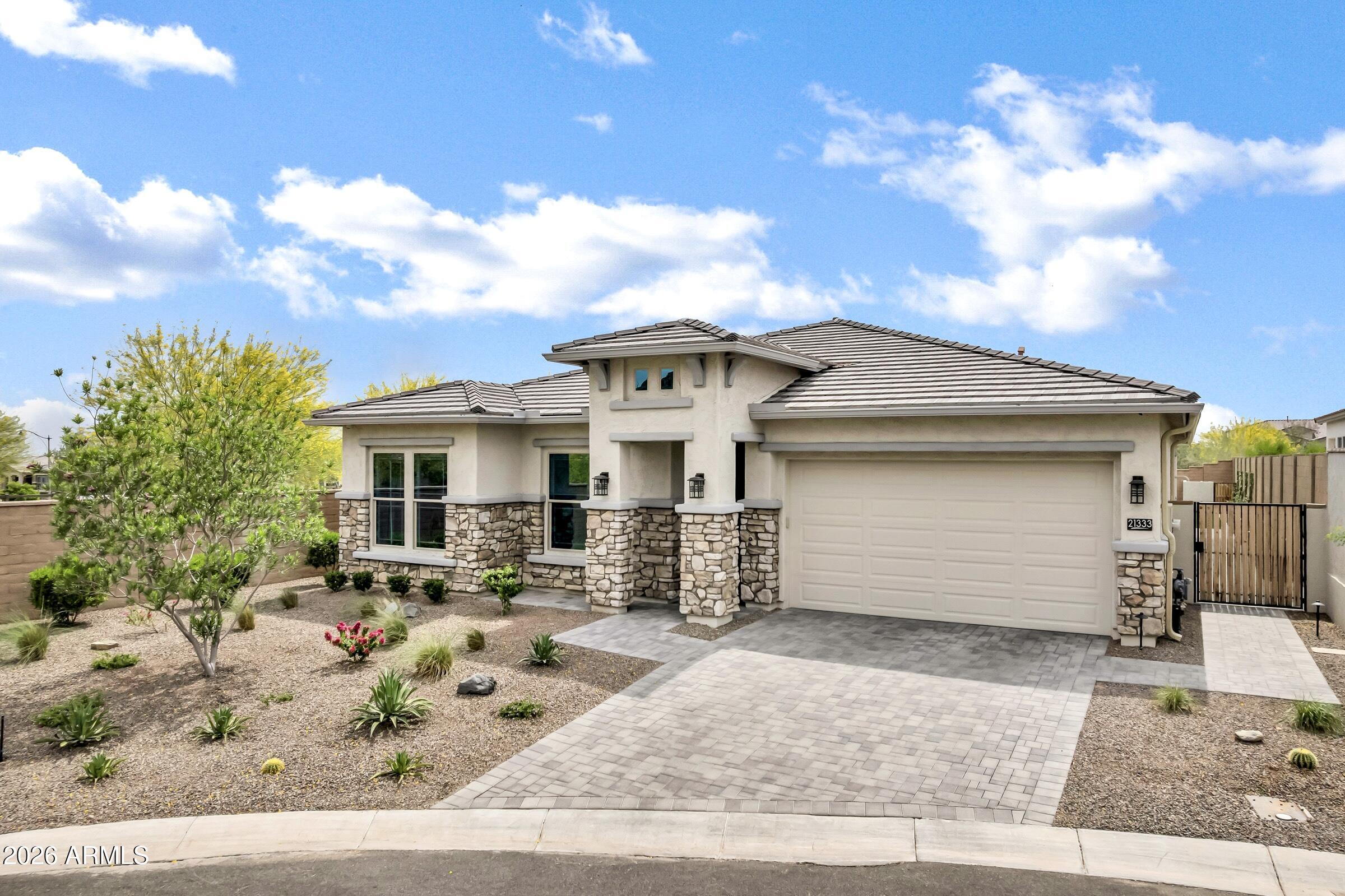 21333 W Hillcrest Boulevard