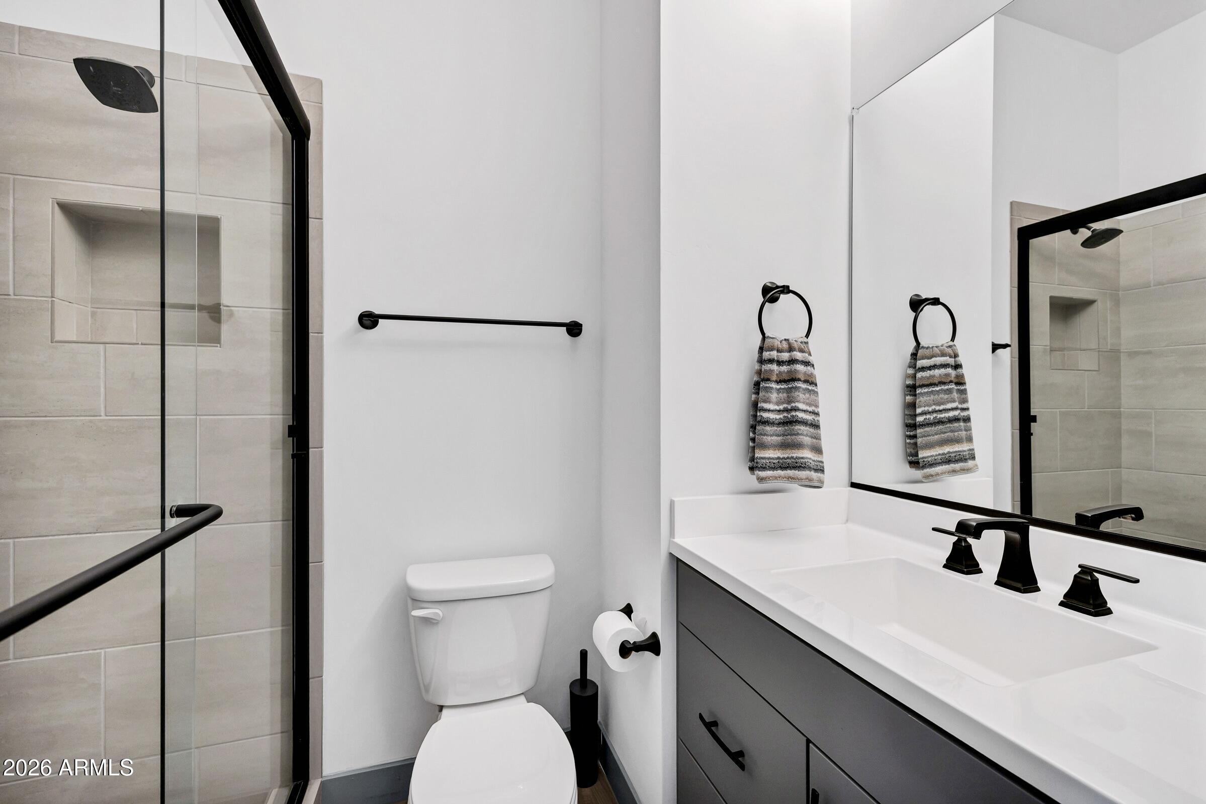 21333 W Hillcrest Boulevard