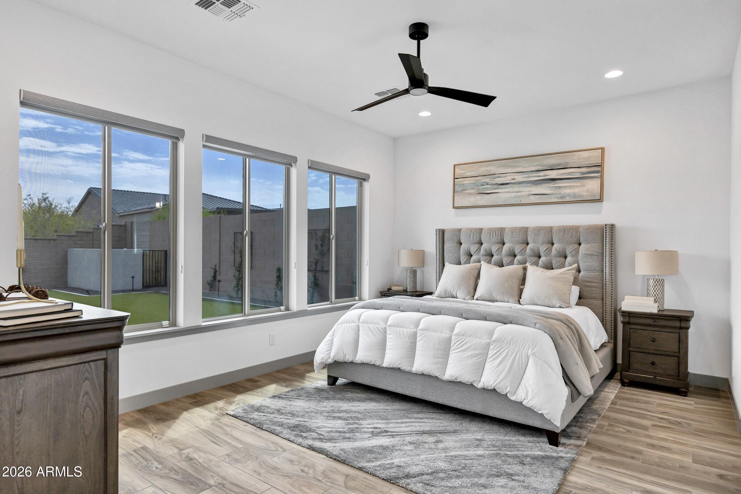 21333 W Hillcrest Boulevard