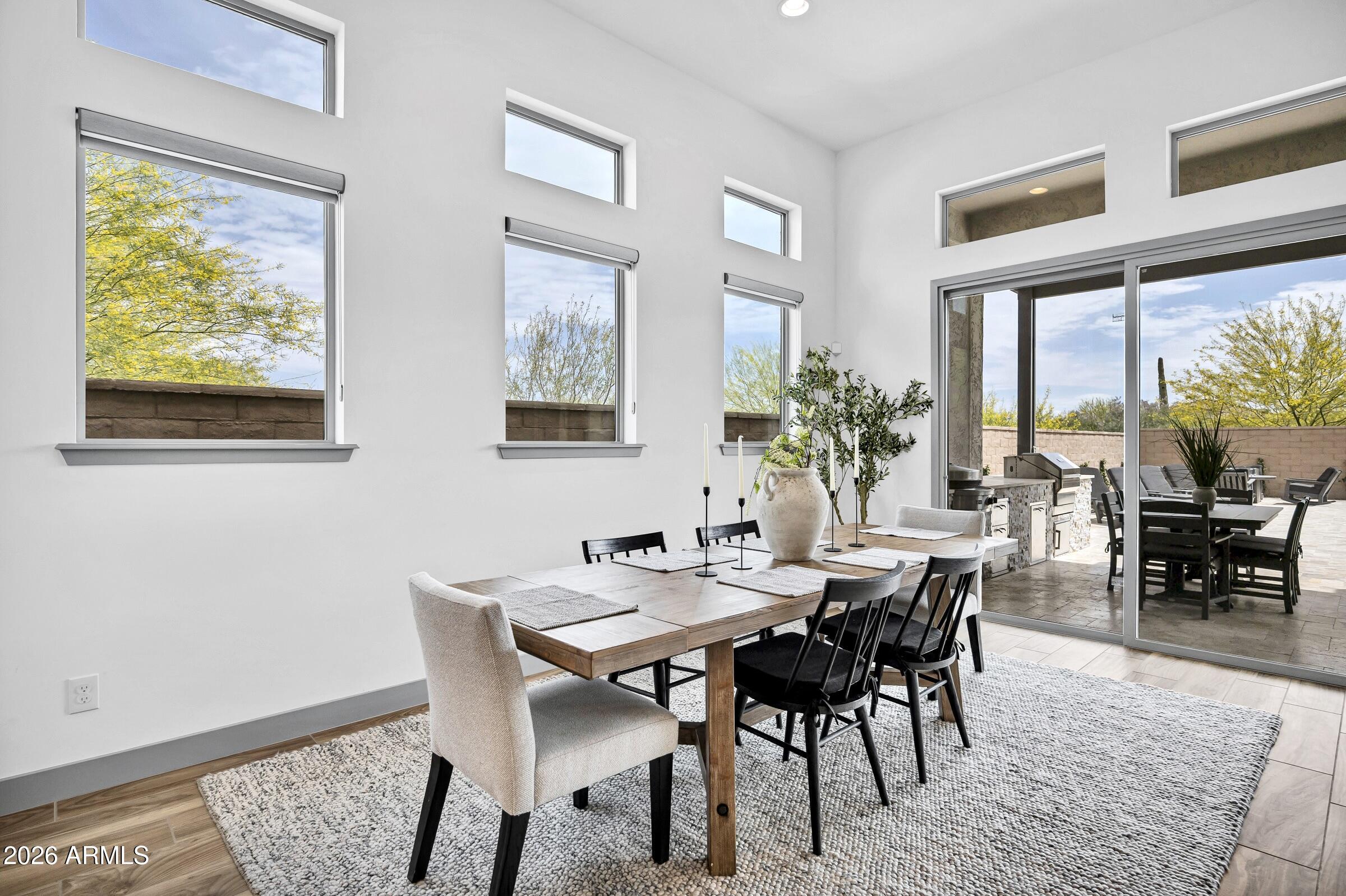 21333 W Hillcrest Boulevard