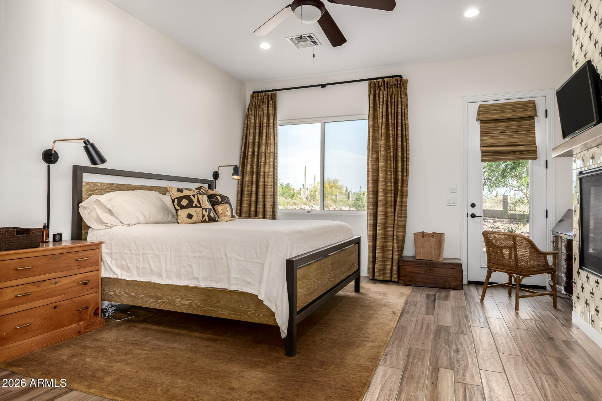 1414 S MORNING DOVE Court