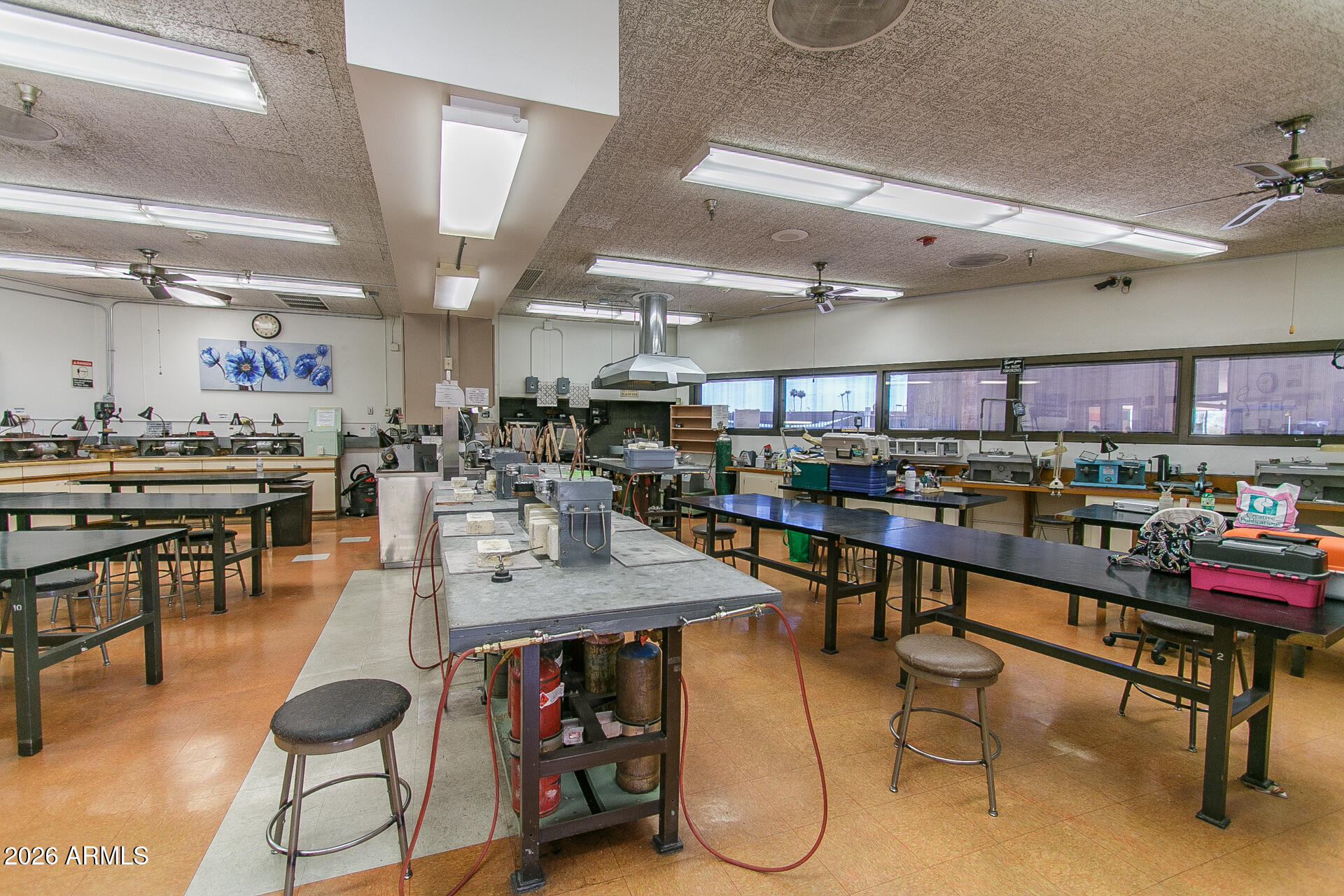 14835 N BOSWELL Boulevard