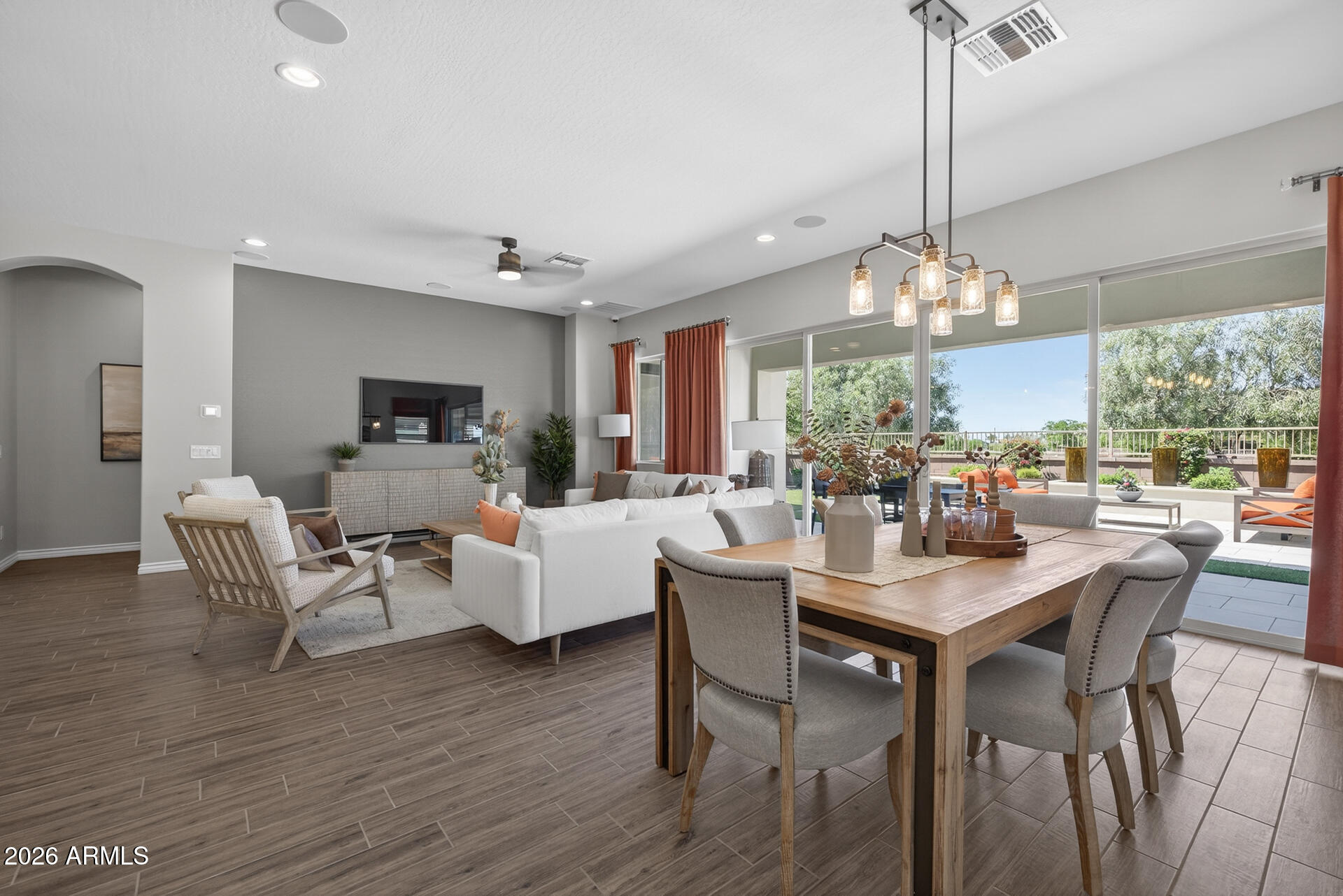 23024 E ARROWHEAD Trail