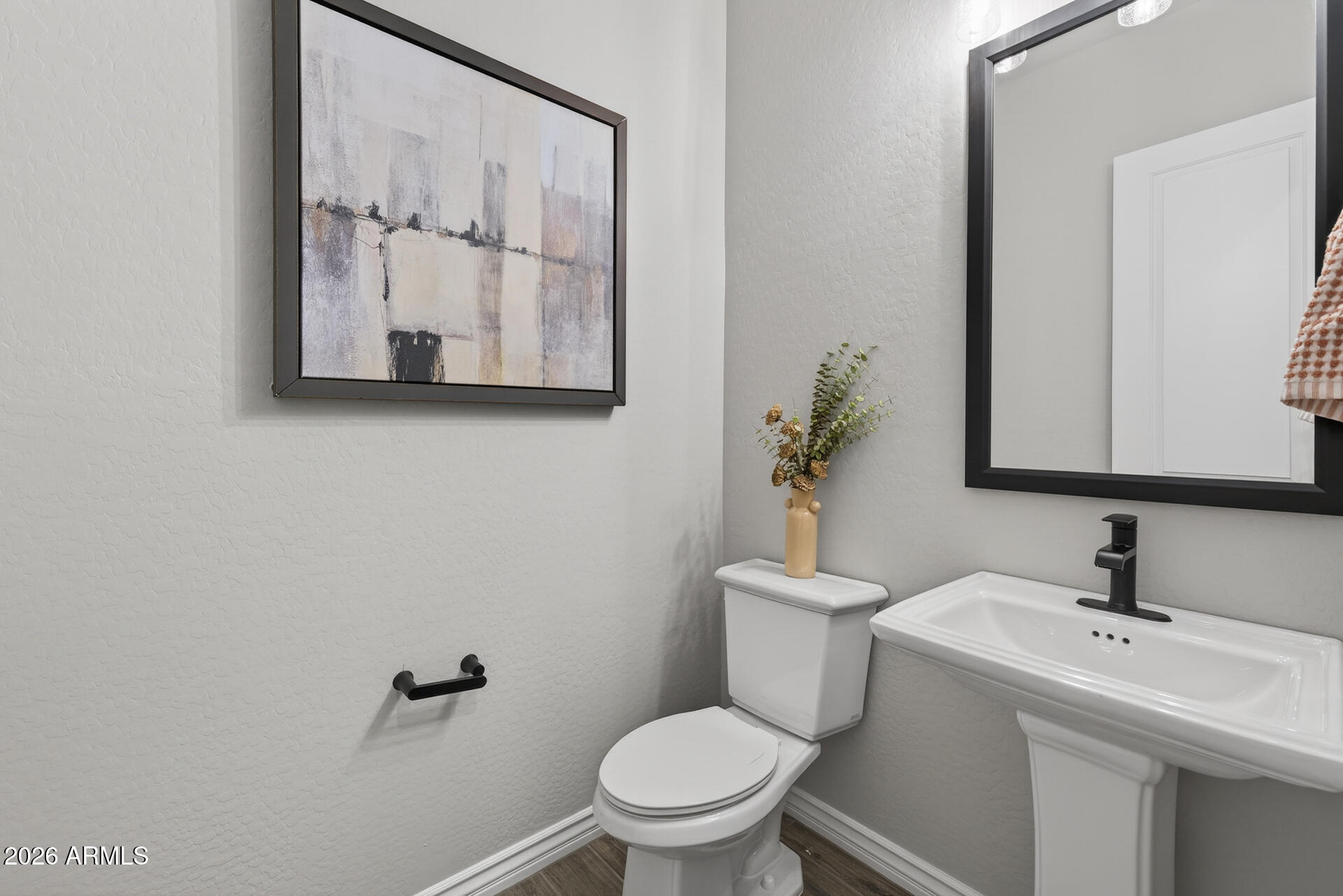 23024 E ARROWHEAD Trail