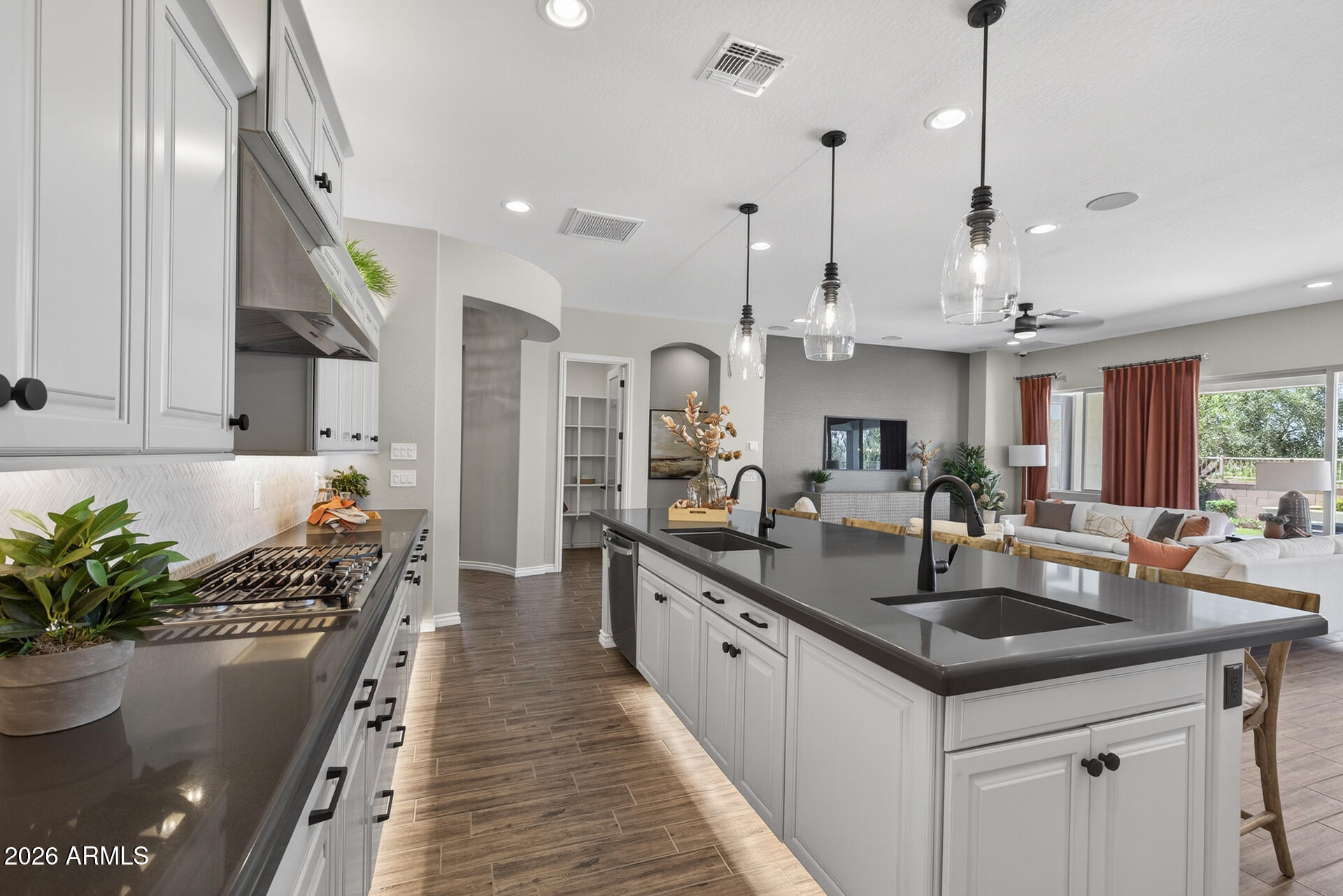 23024 E ARROWHEAD Trail