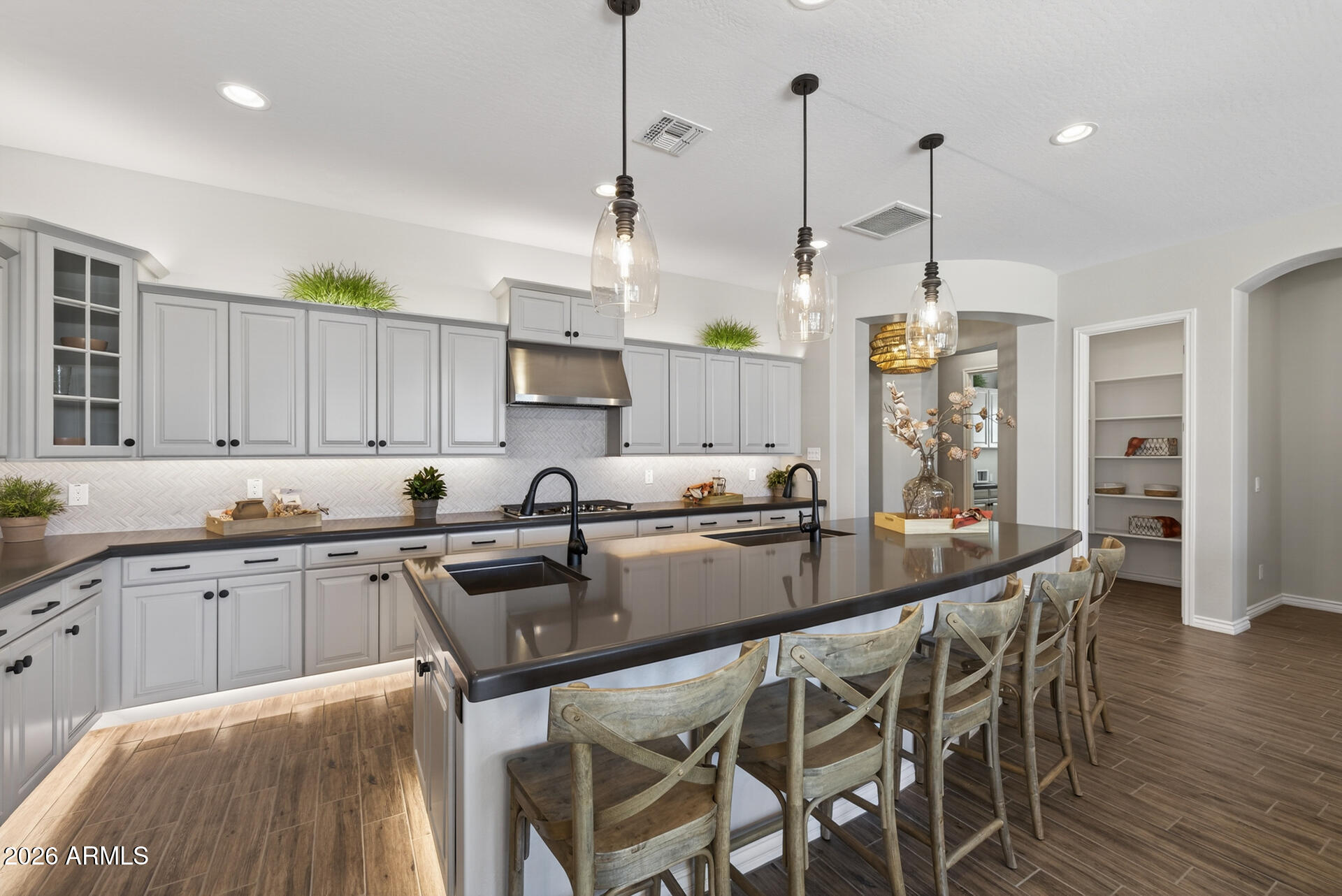 23024 E ARROWHEAD Trail