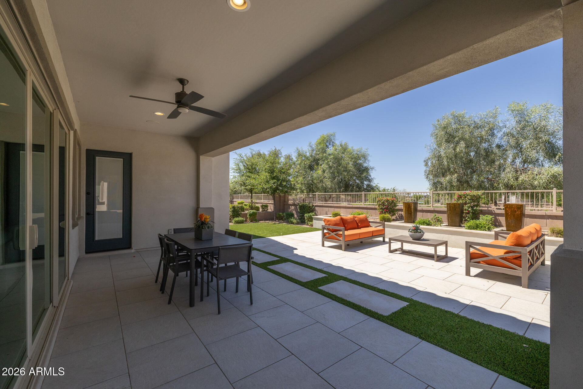 23024 E ARROWHEAD Trail