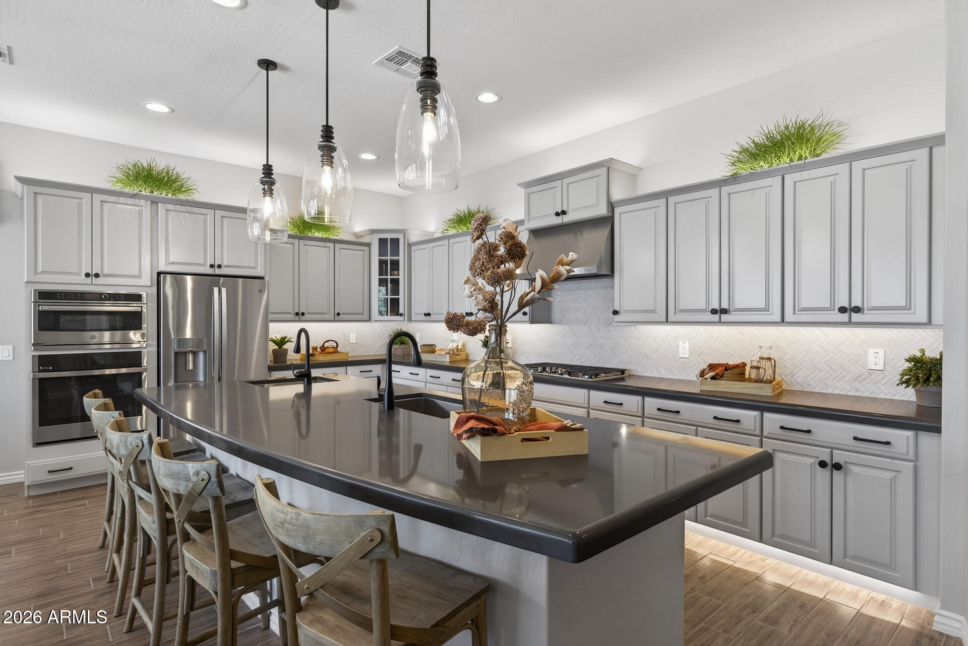 23024 E ARROWHEAD Trail