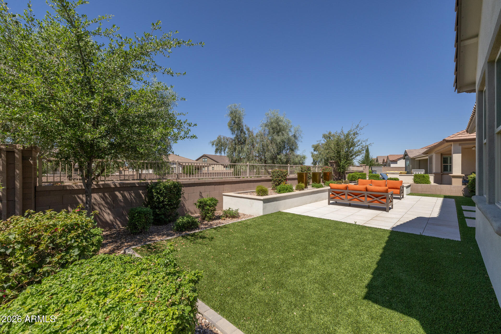 23024 E ARROWHEAD Trail