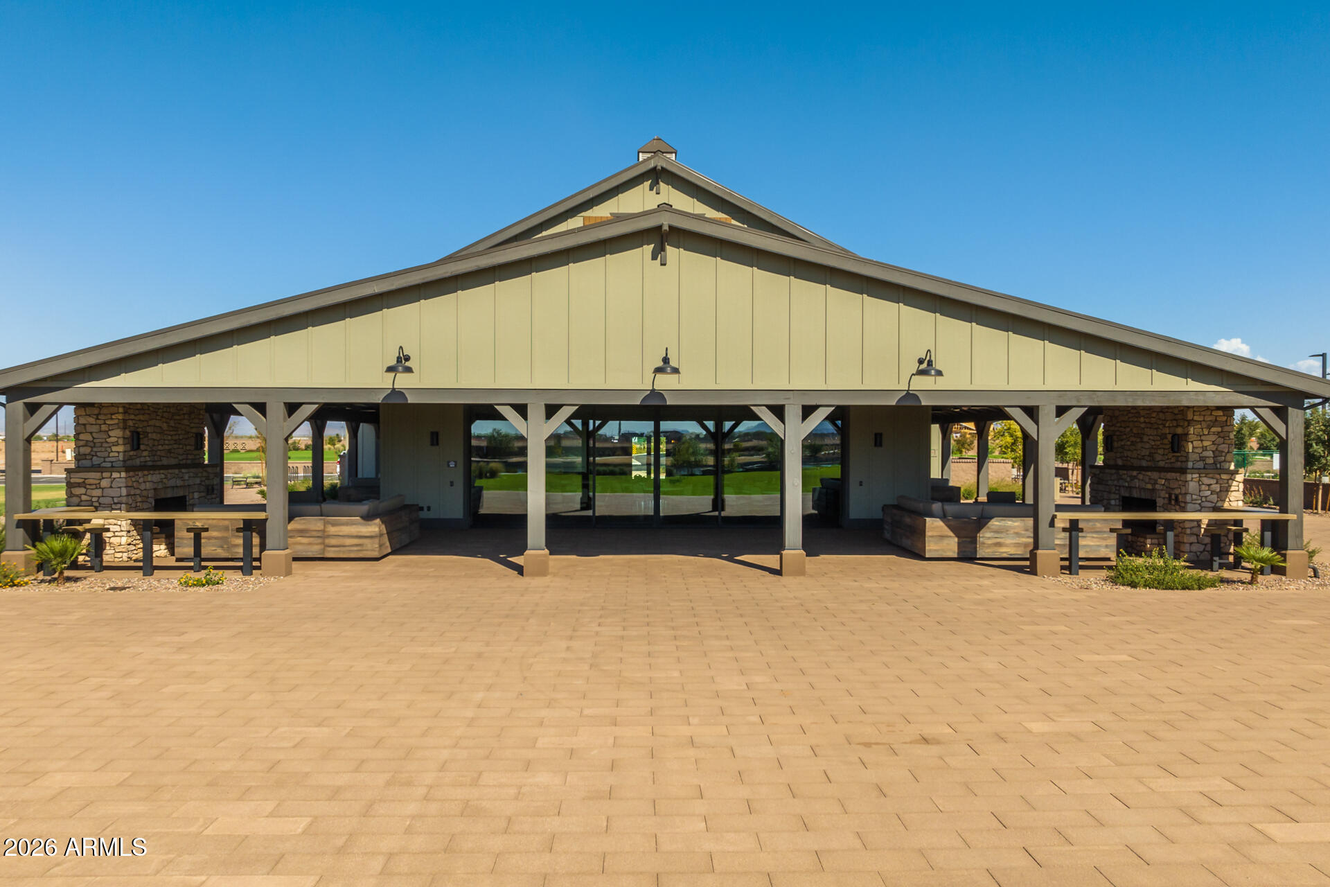 23032 E ARROWHEAD Trail