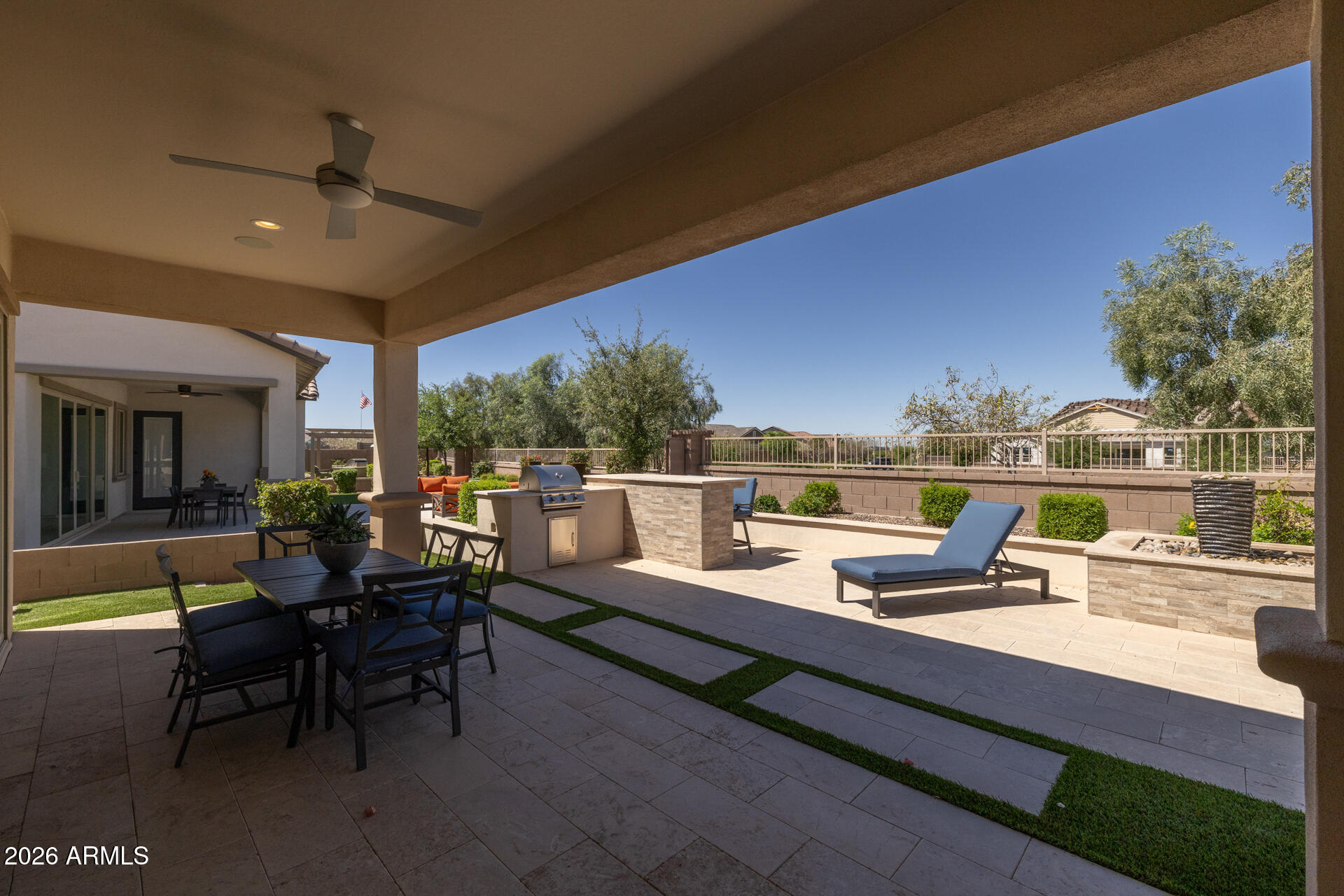 23032 E ARROWHEAD Trail