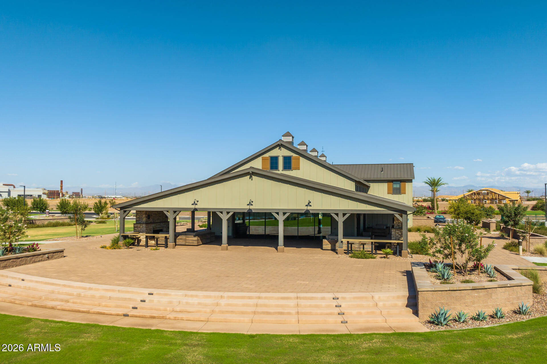 23032 E ARROWHEAD Trail