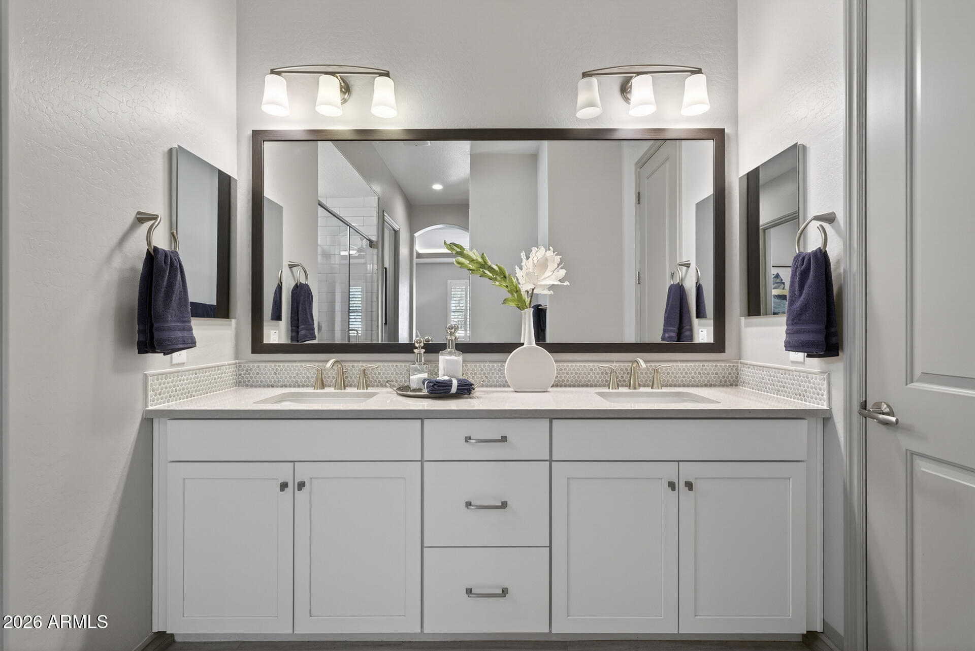 23032 E ARROWHEAD Trail