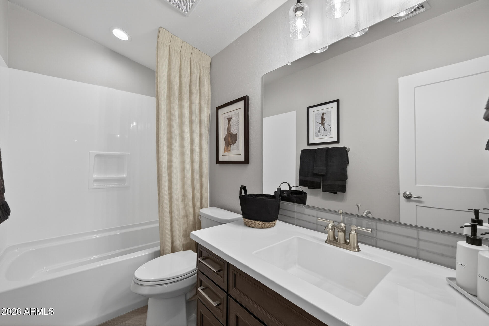 23040 E ARROWHEAD Trail