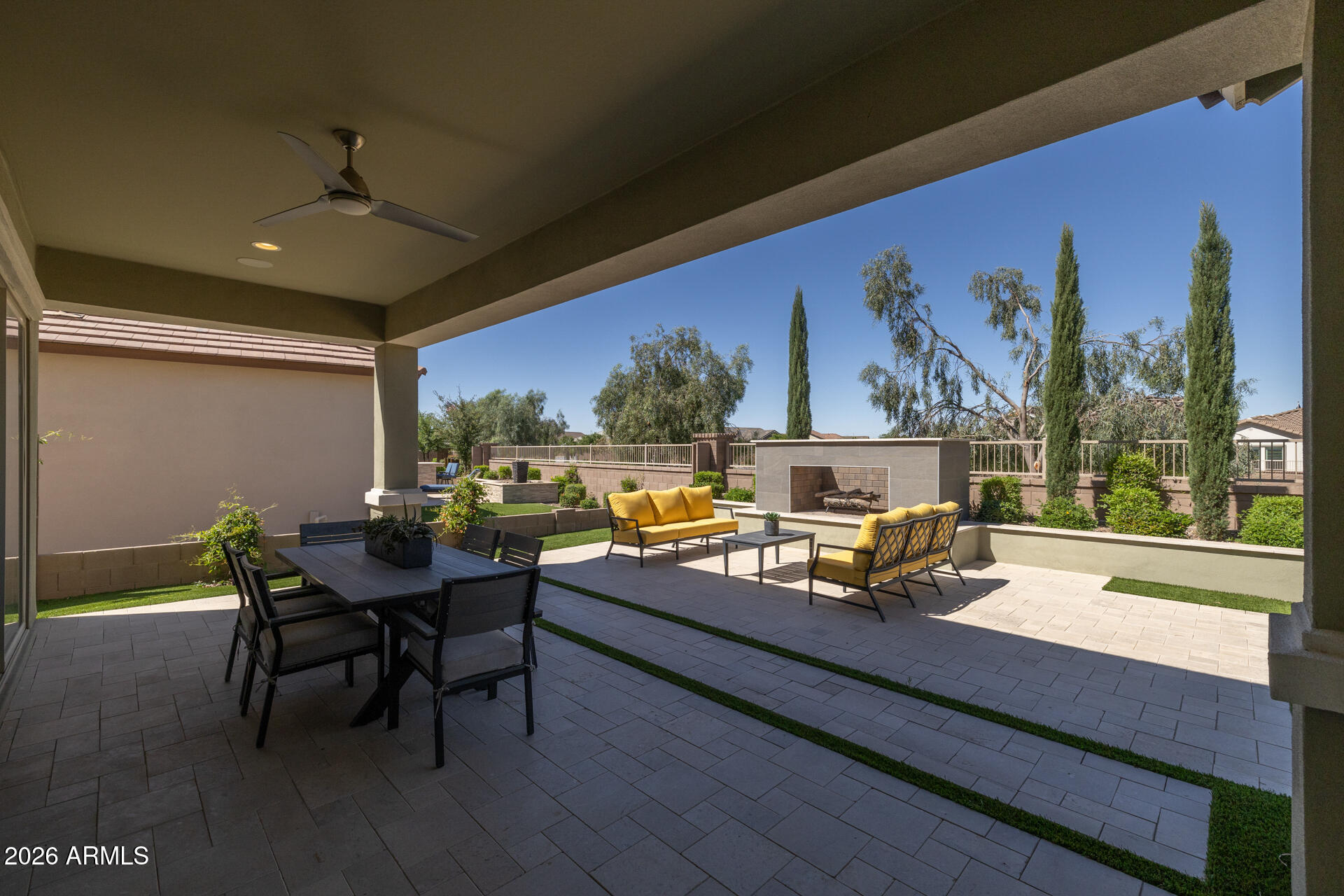 23040 E ARROWHEAD Trail