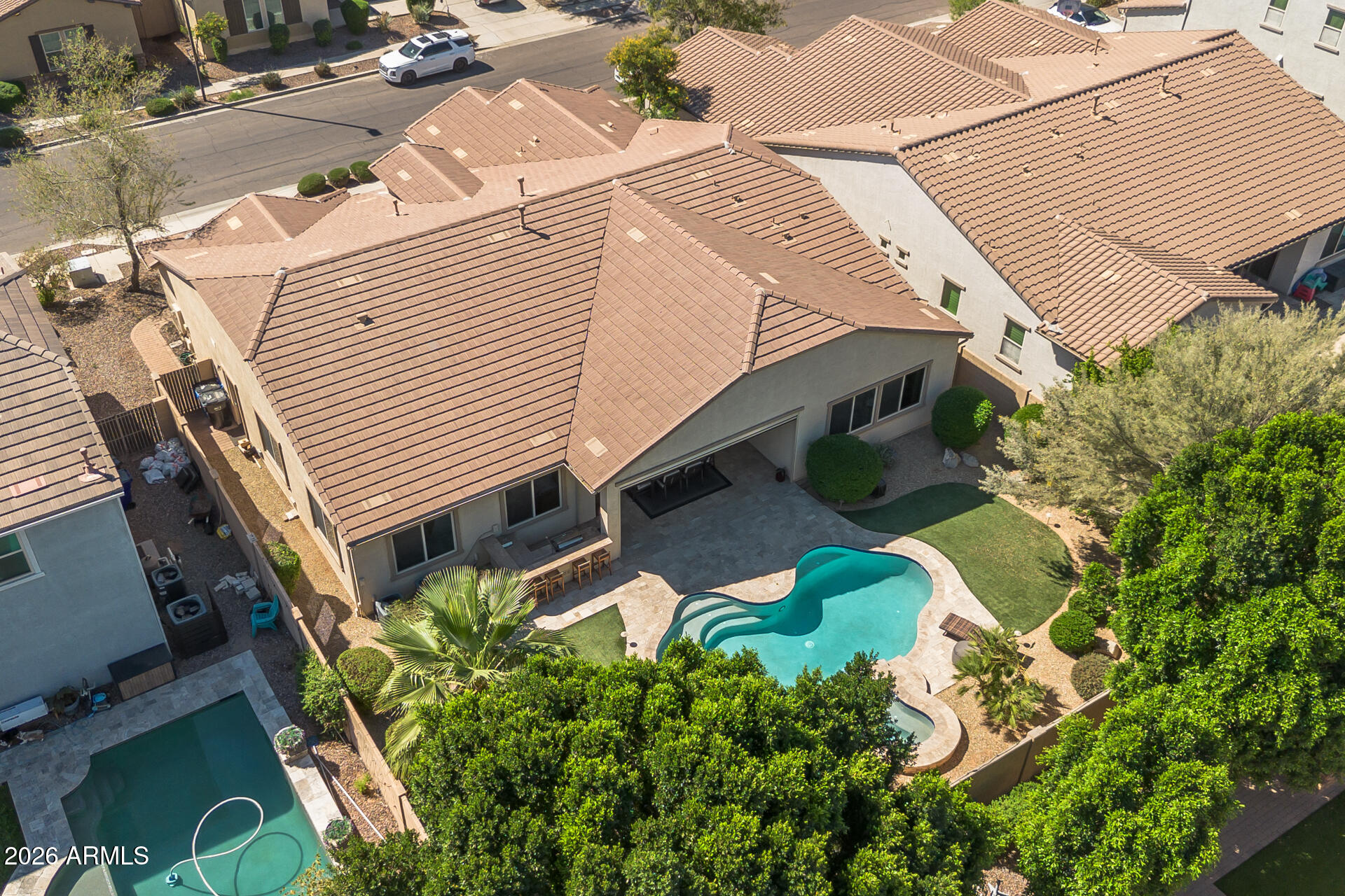 3524 E LOMA VISTA Street