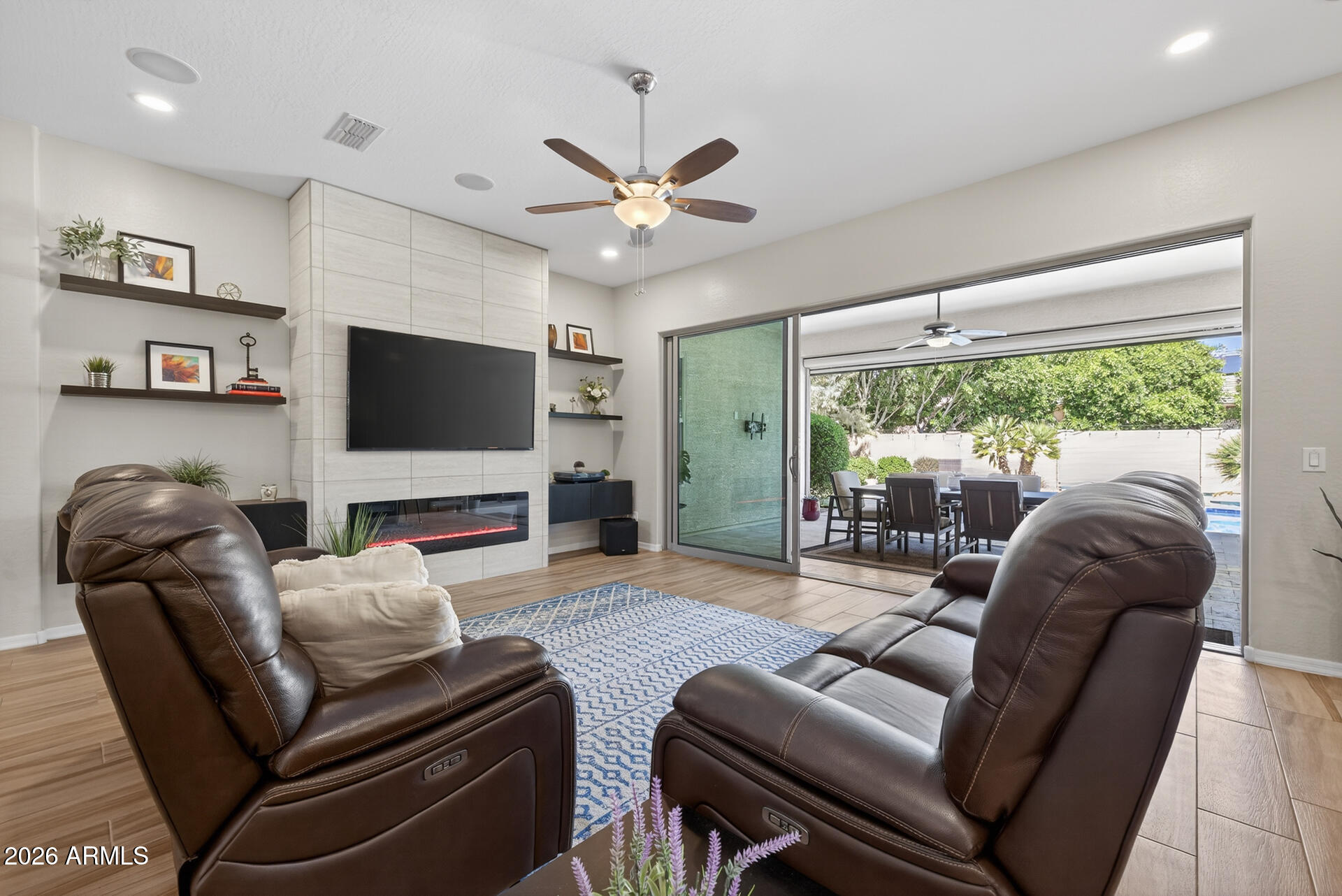 3524 E LOMA VISTA Street