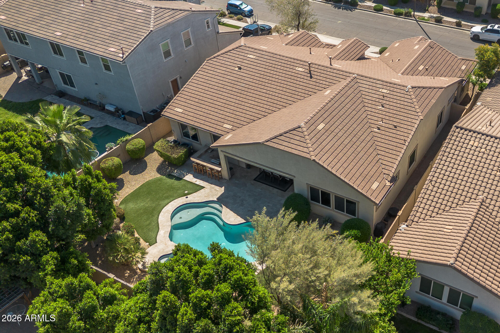 3524 E LOMA VISTA Street