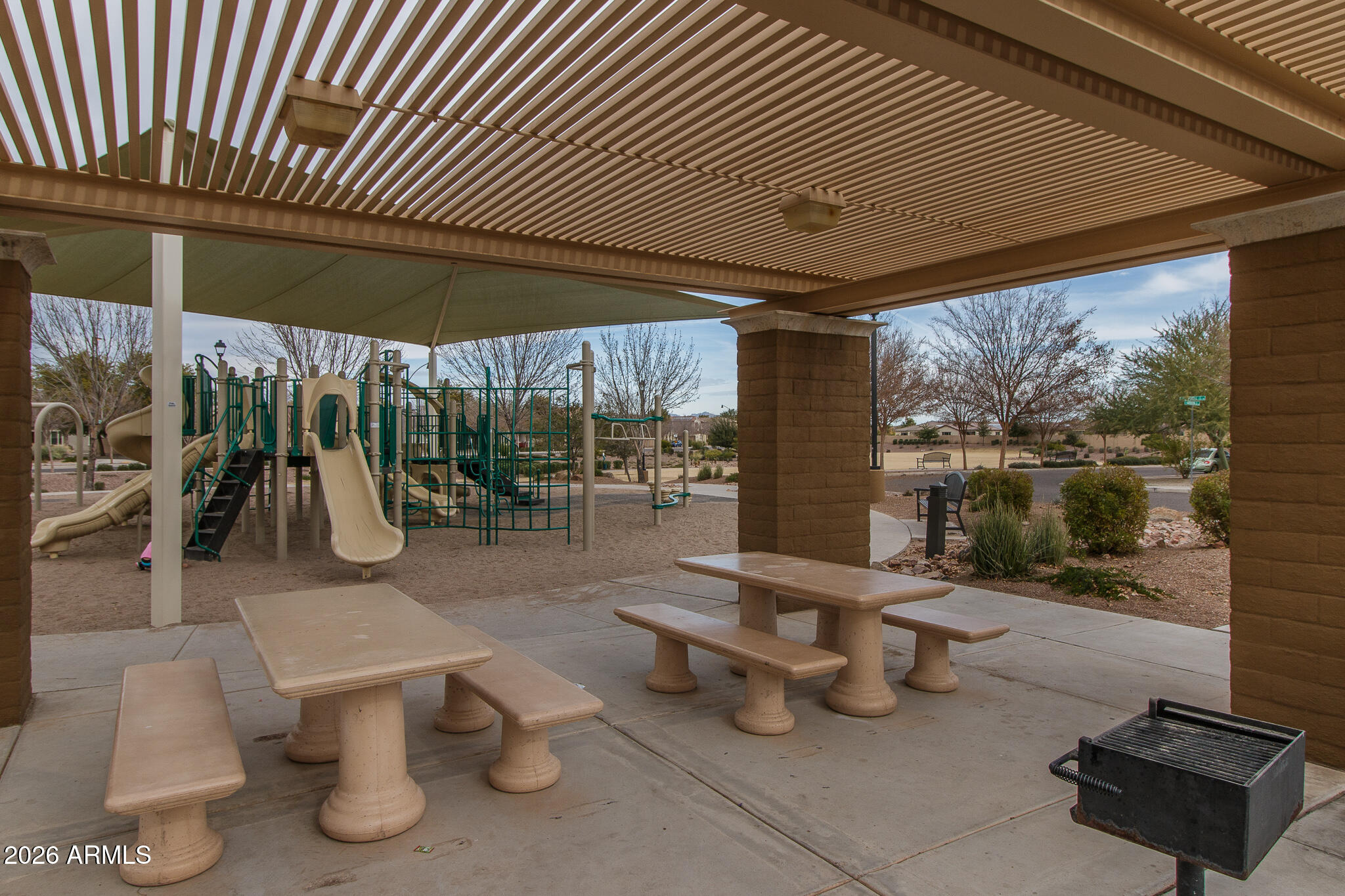 3524 E LOMA VISTA Street