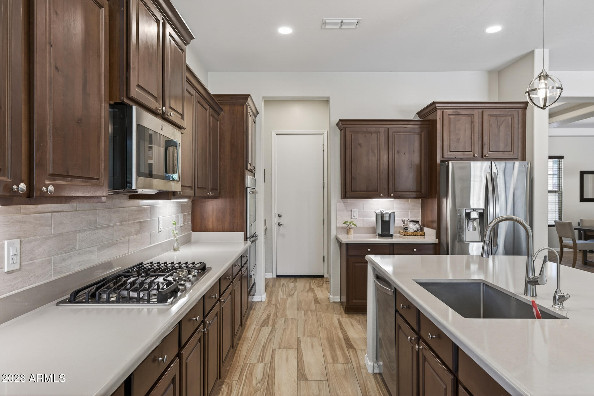 3524 E LOMA VISTA Street