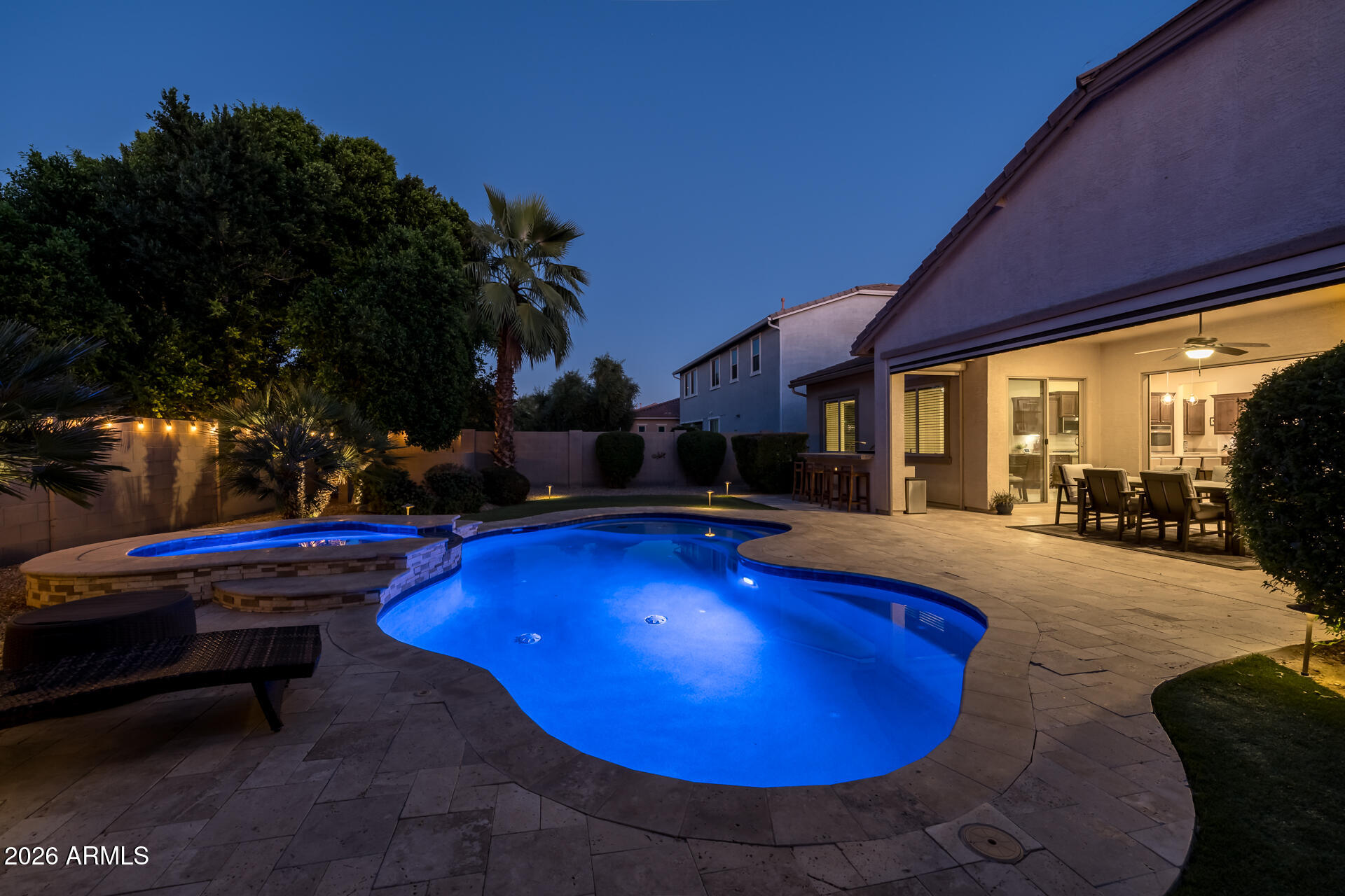 3524 E LOMA VISTA Street