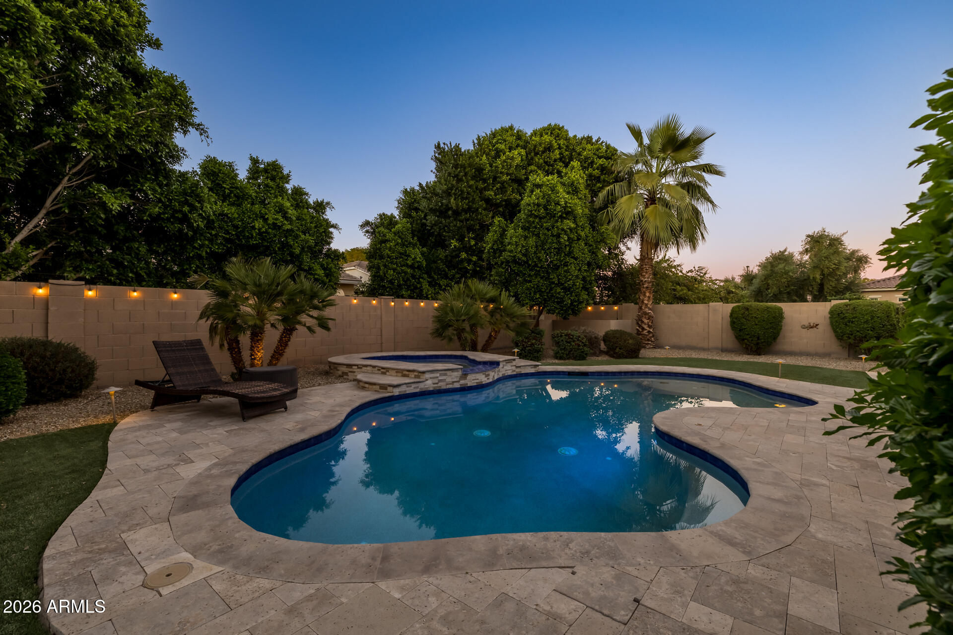 3524 E LOMA VISTA Street