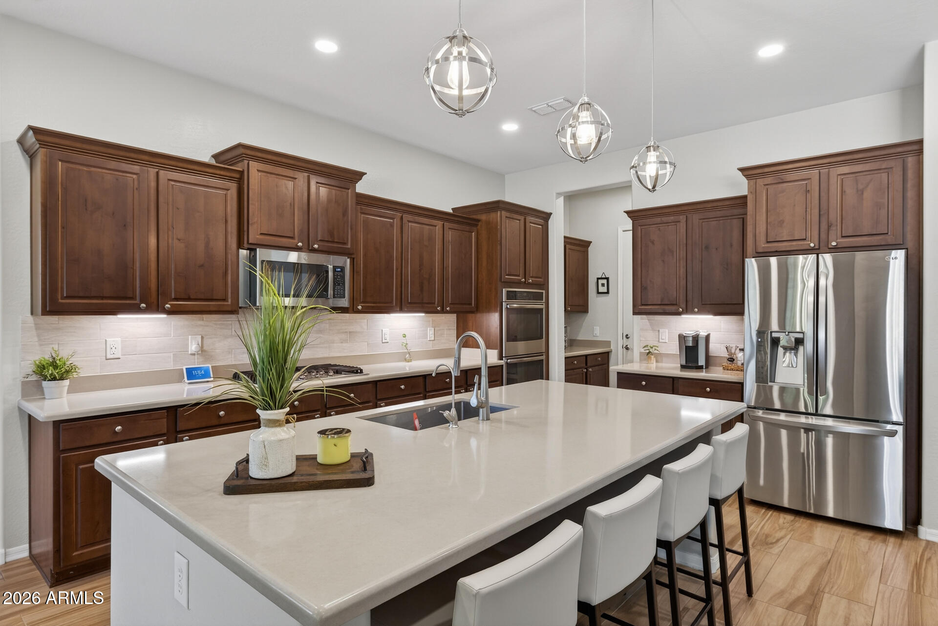 3524 E LOMA VISTA Street