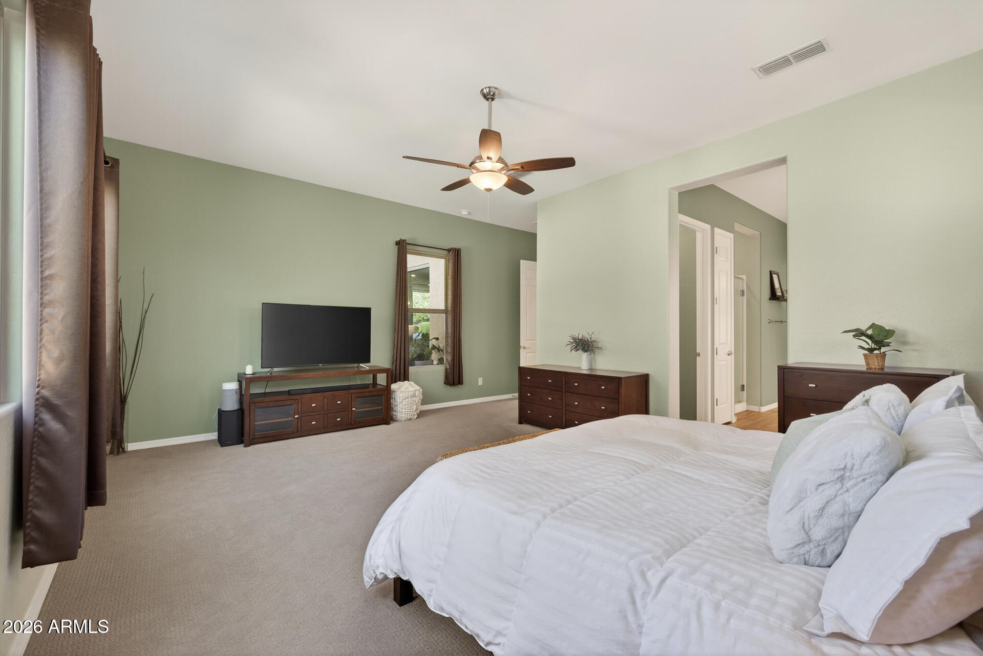 3524 E LOMA VISTA Street