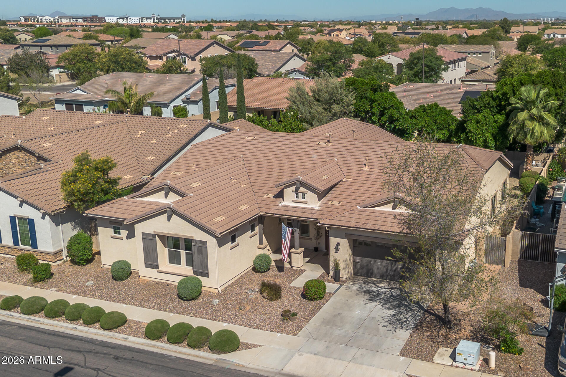 3524 E LOMA VISTA Street