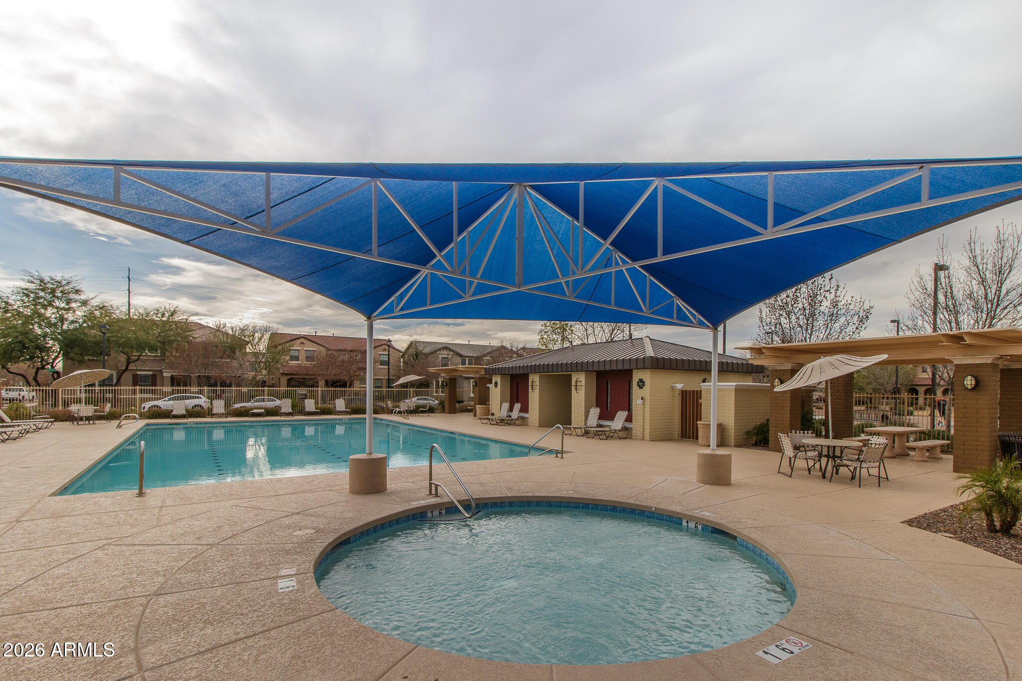 3524 E LOMA VISTA Street