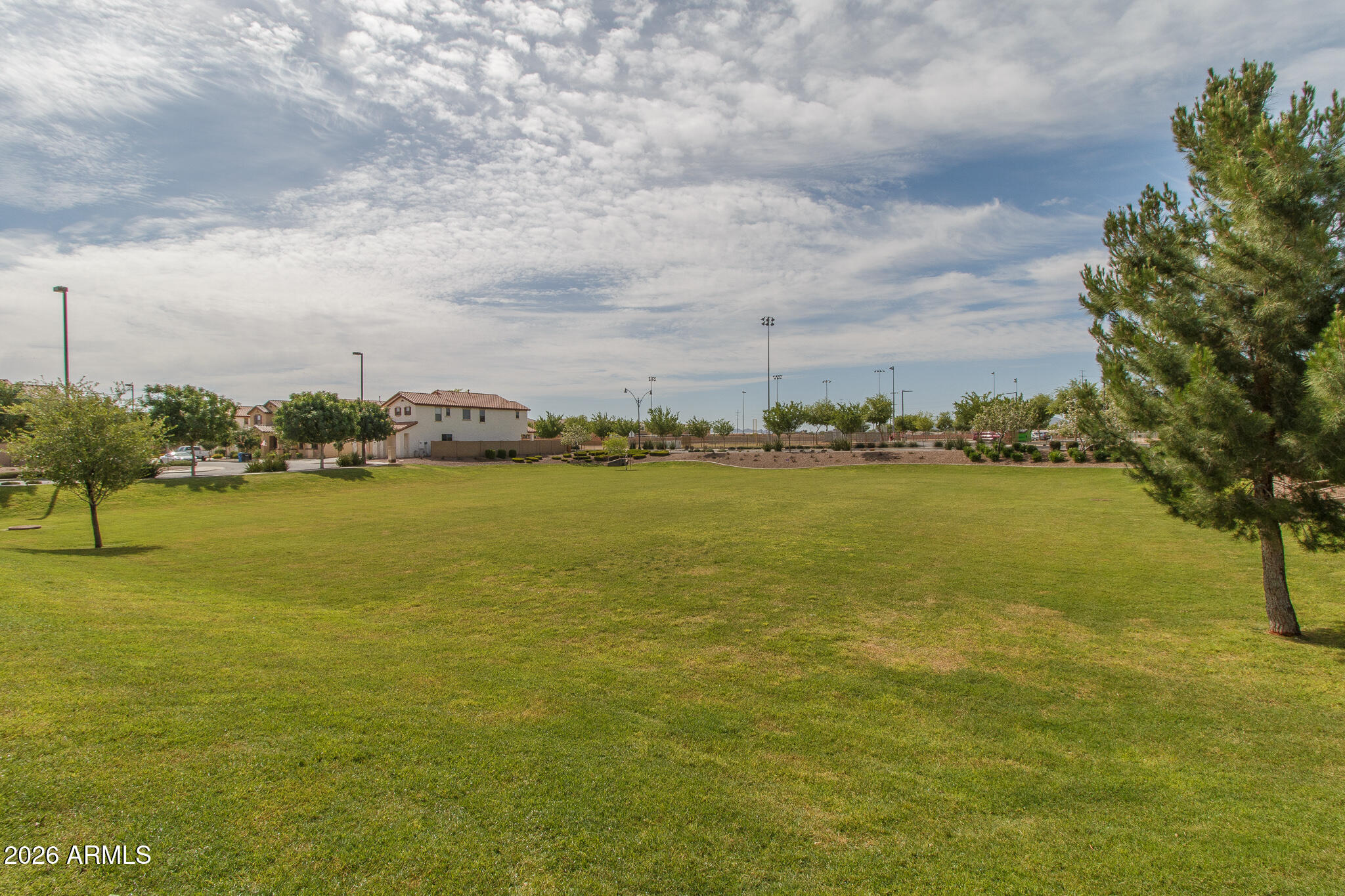 3524 E LOMA VISTA Street