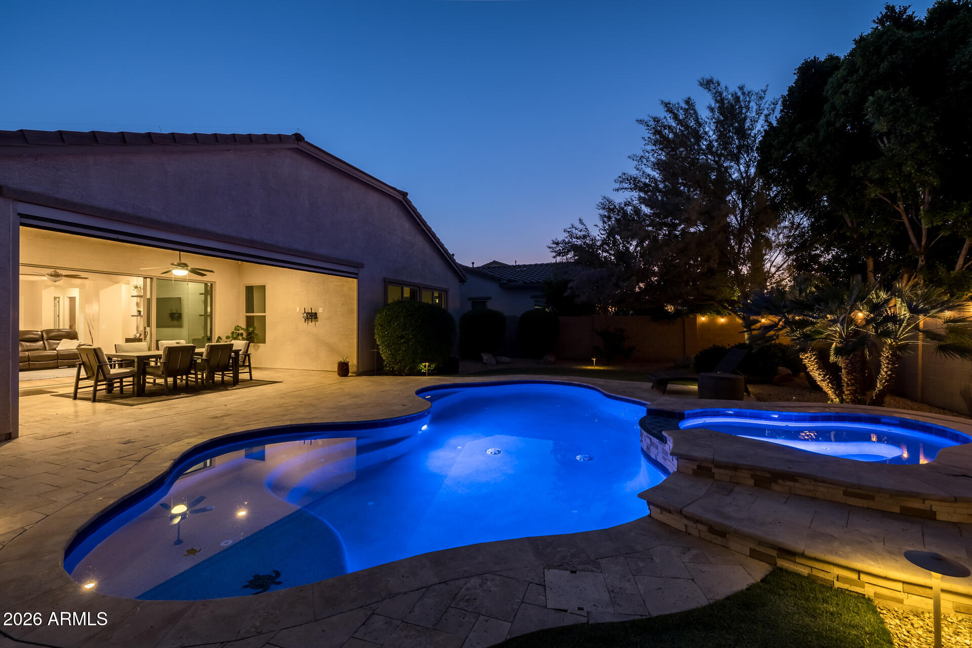 3524 E LOMA VISTA Street