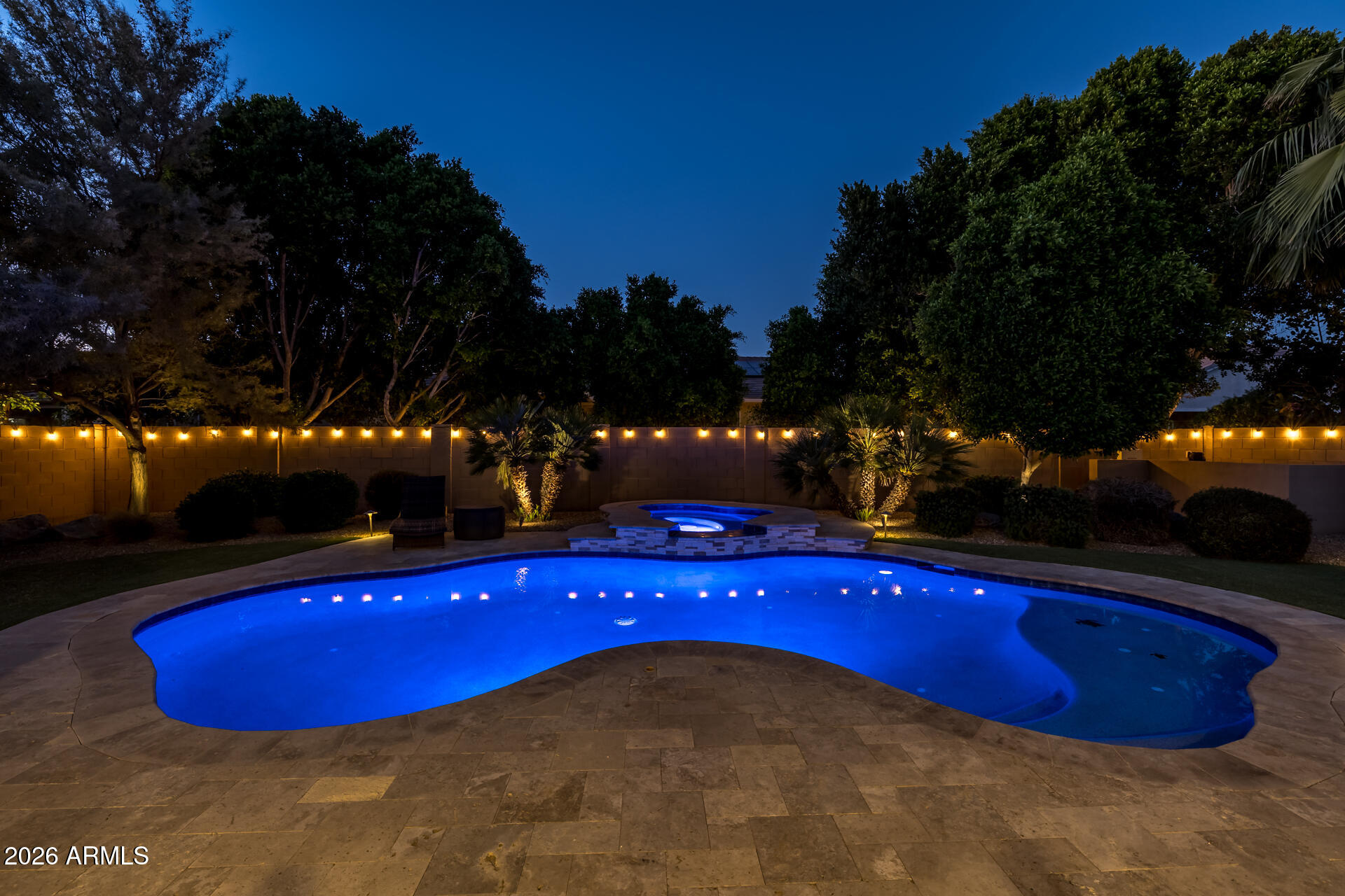 3524 E LOMA VISTA Street