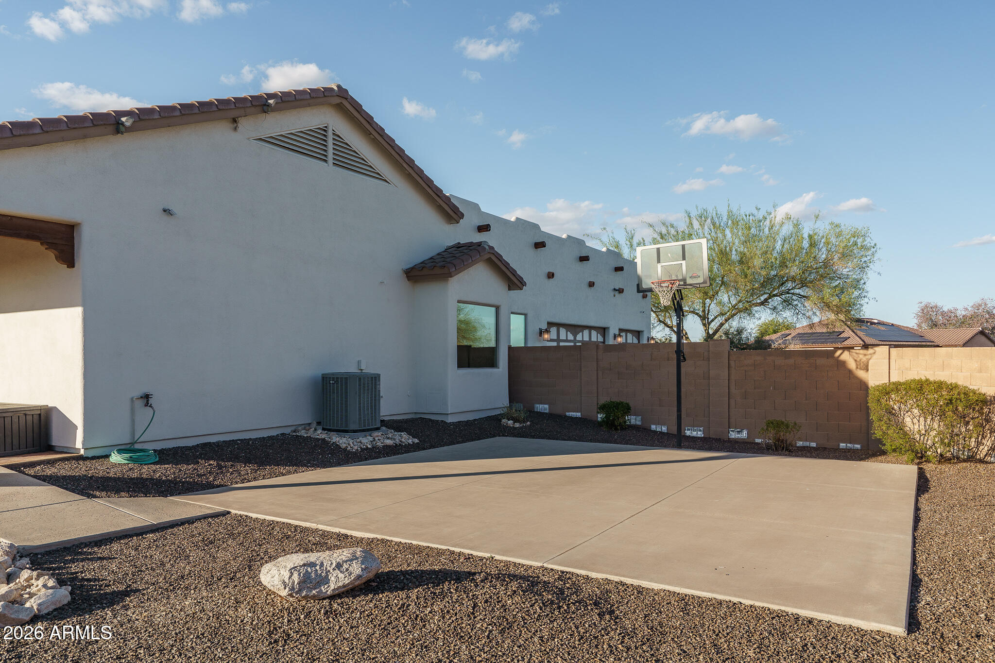 19707 W MARIPOSA Drive