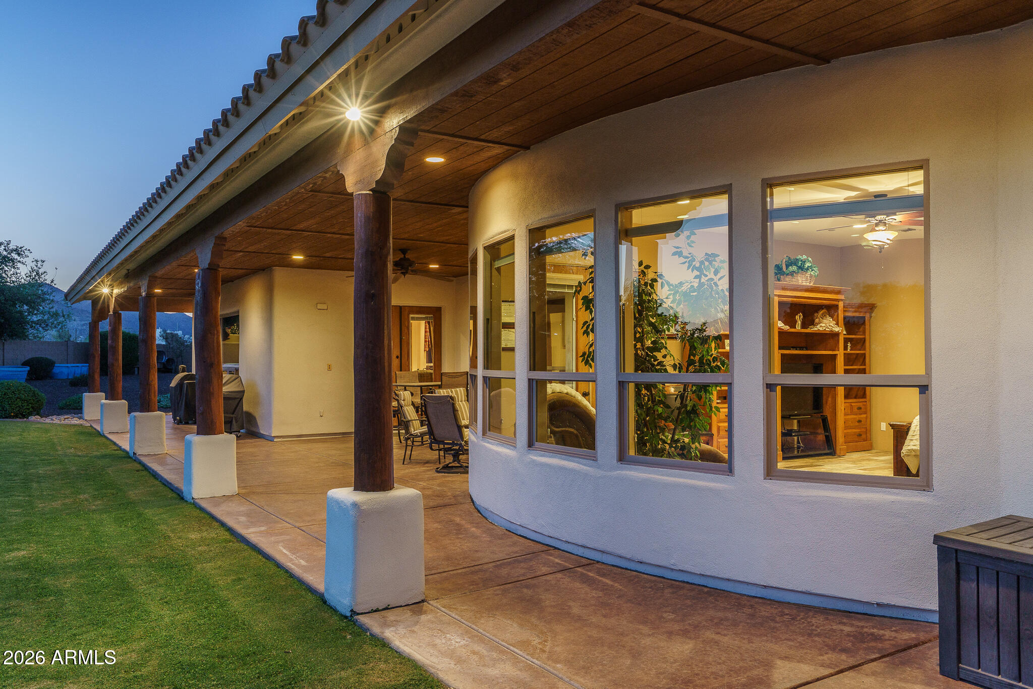 19707 W MARIPOSA Drive