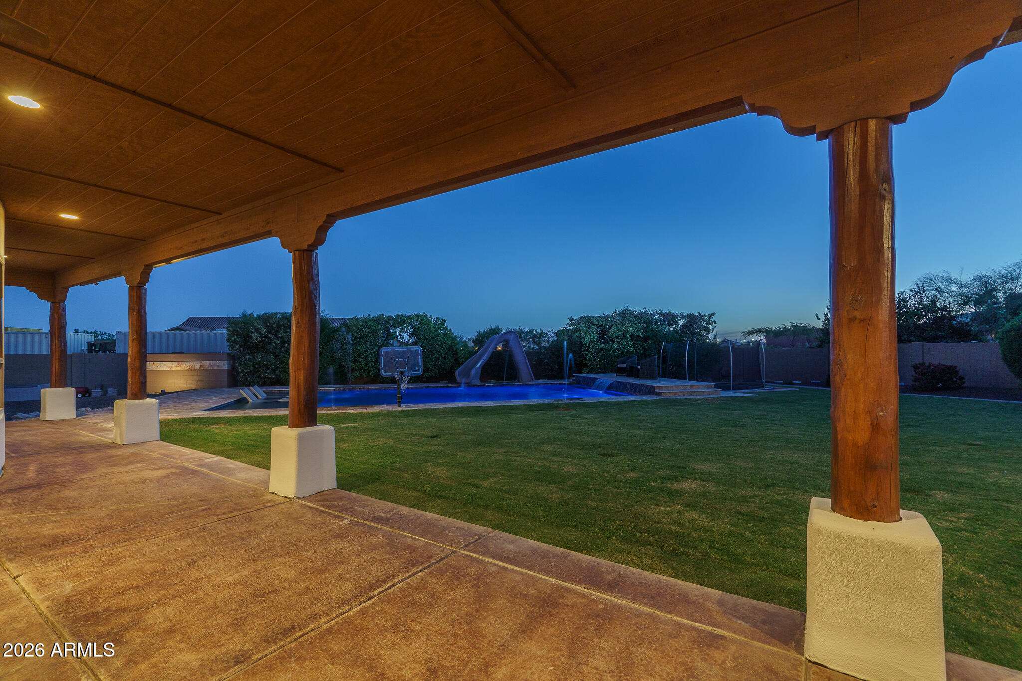 19707 W MARIPOSA Drive