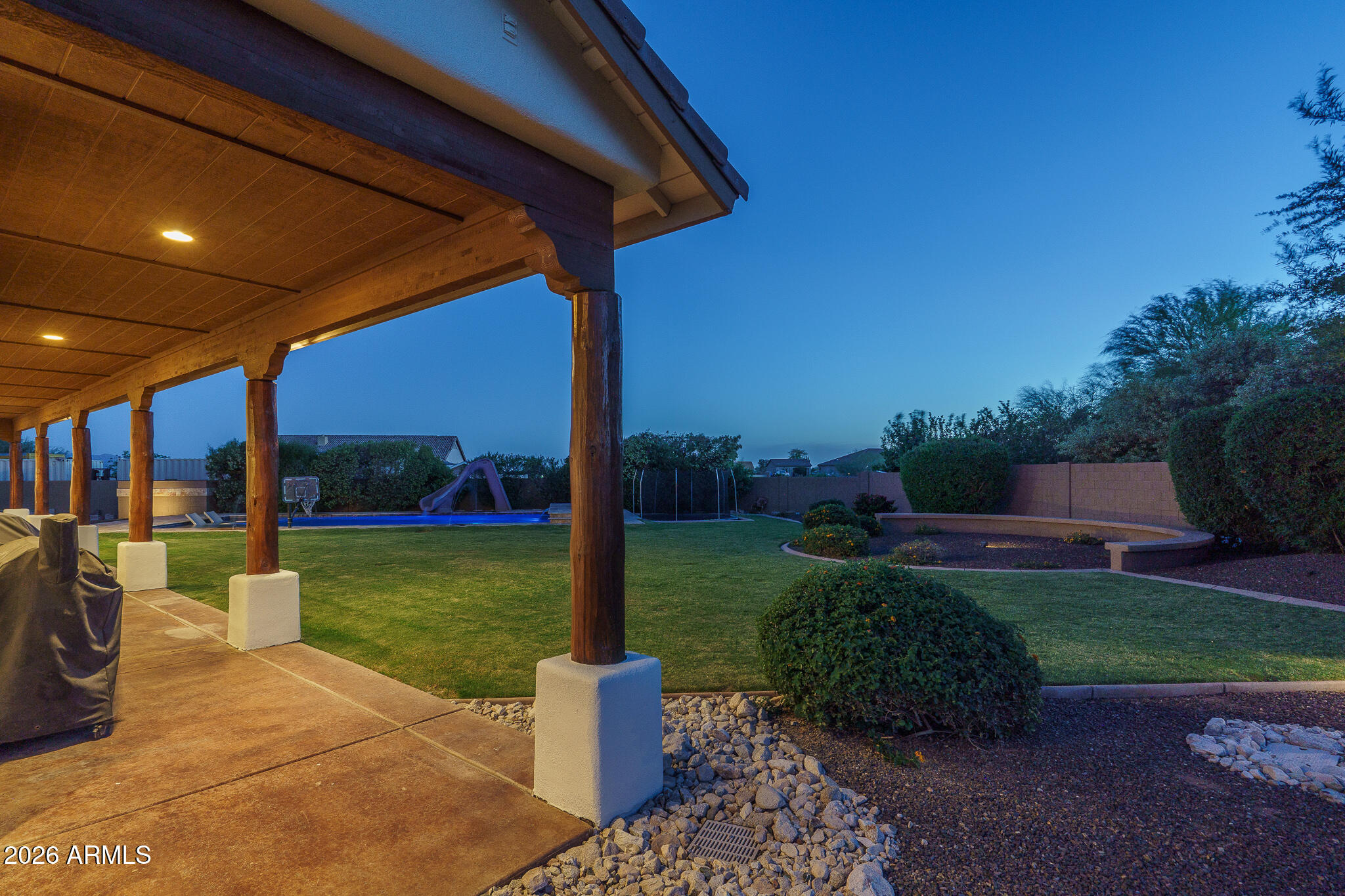 19707 W MARIPOSA Drive