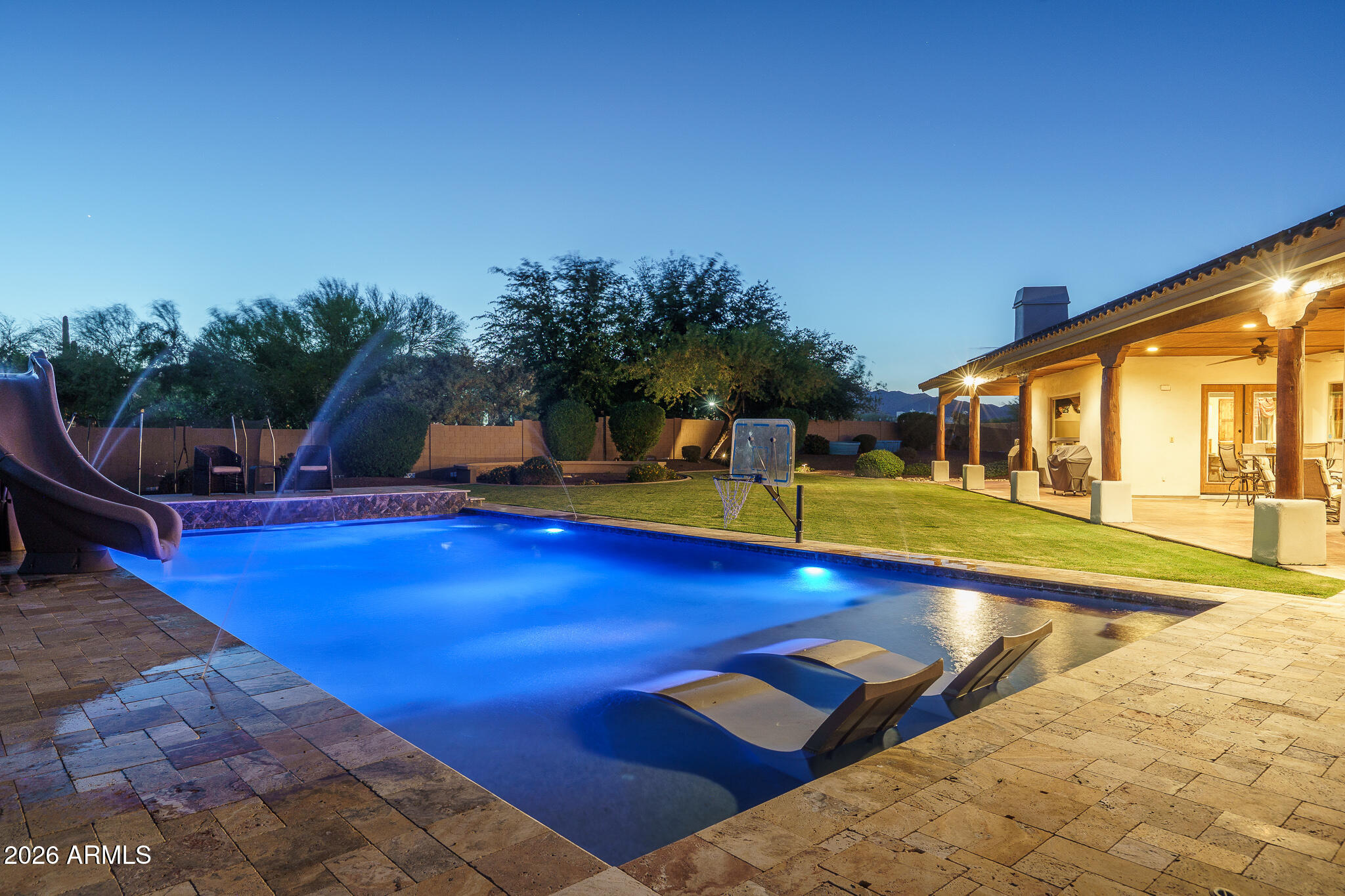 19707 W MARIPOSA Drive