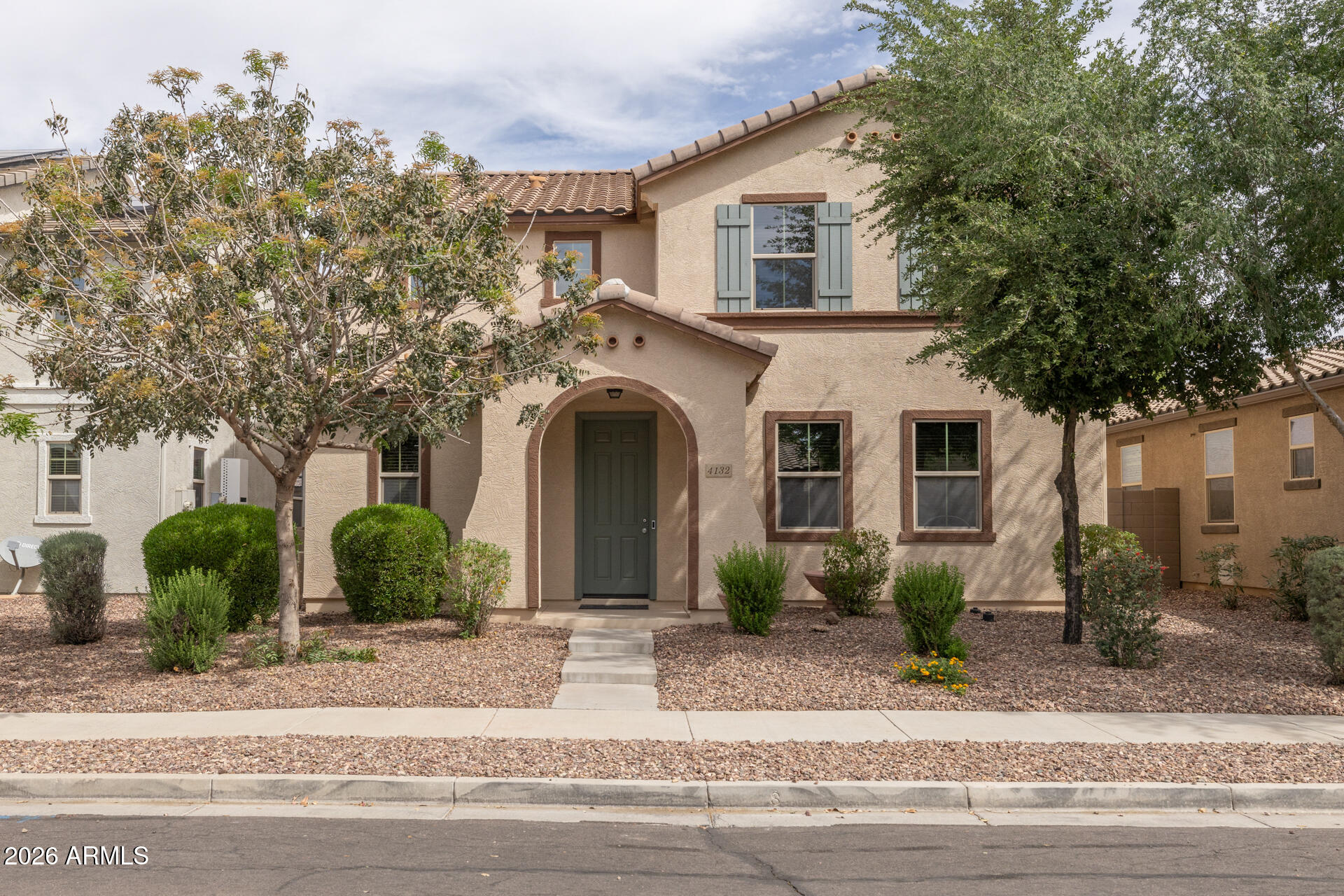 4132 E DEVON Drive