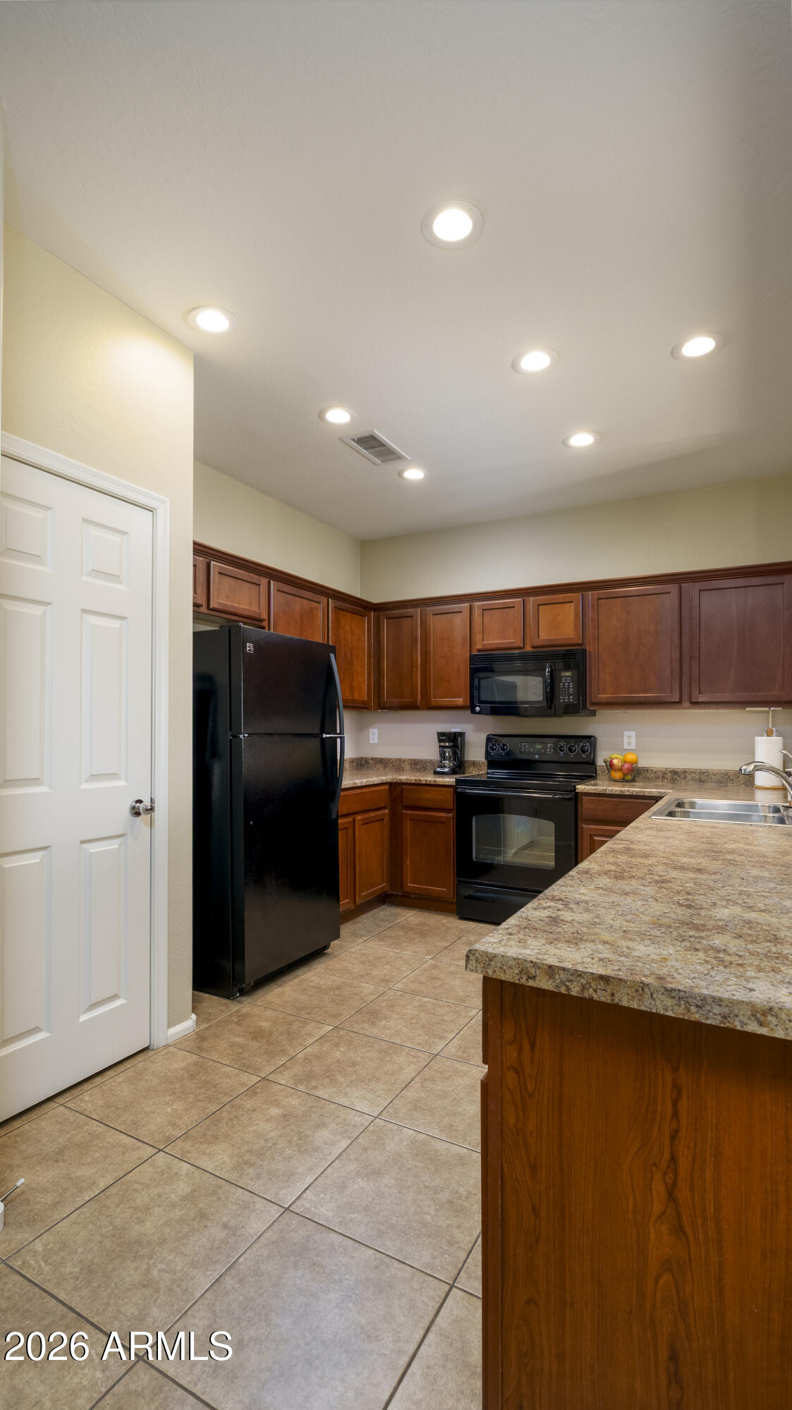 33480 N SANDSTONE Drive