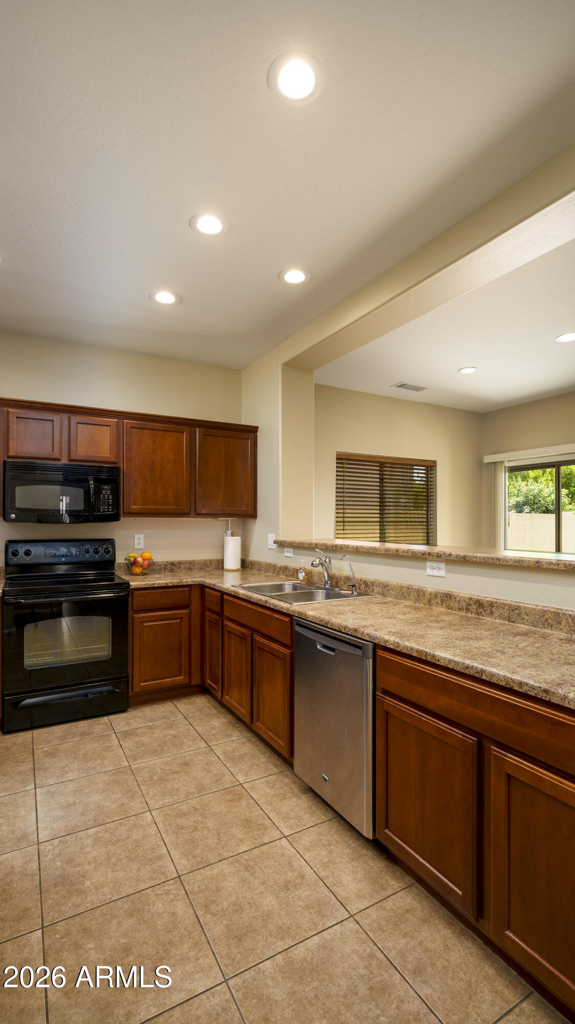 33480 N SANDSTONE Drive