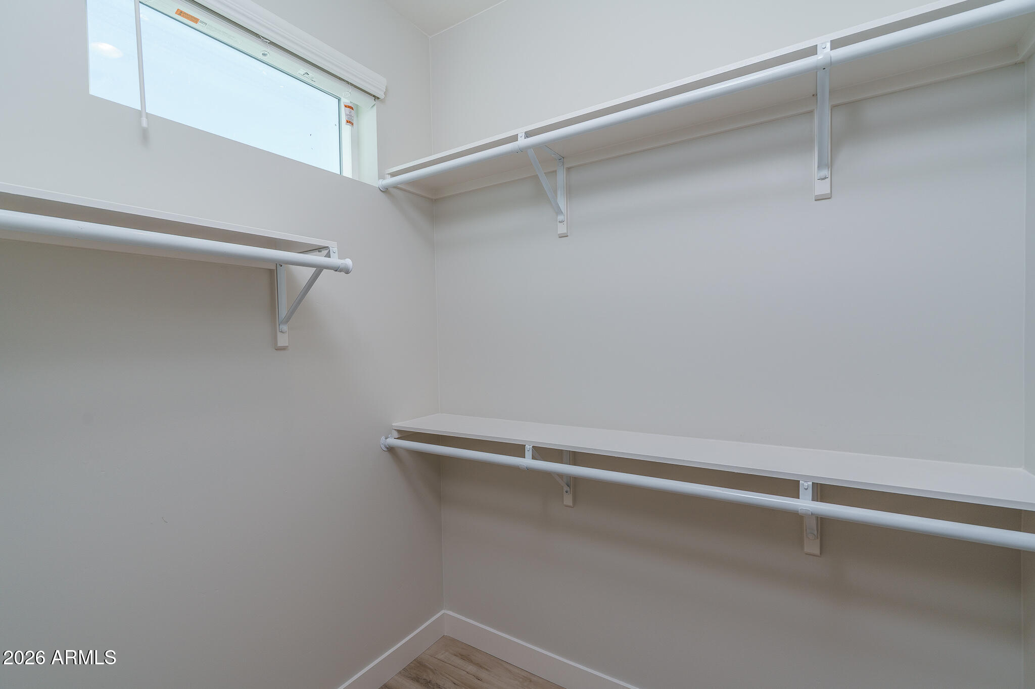 2601 E CLARENDON Avenue 14